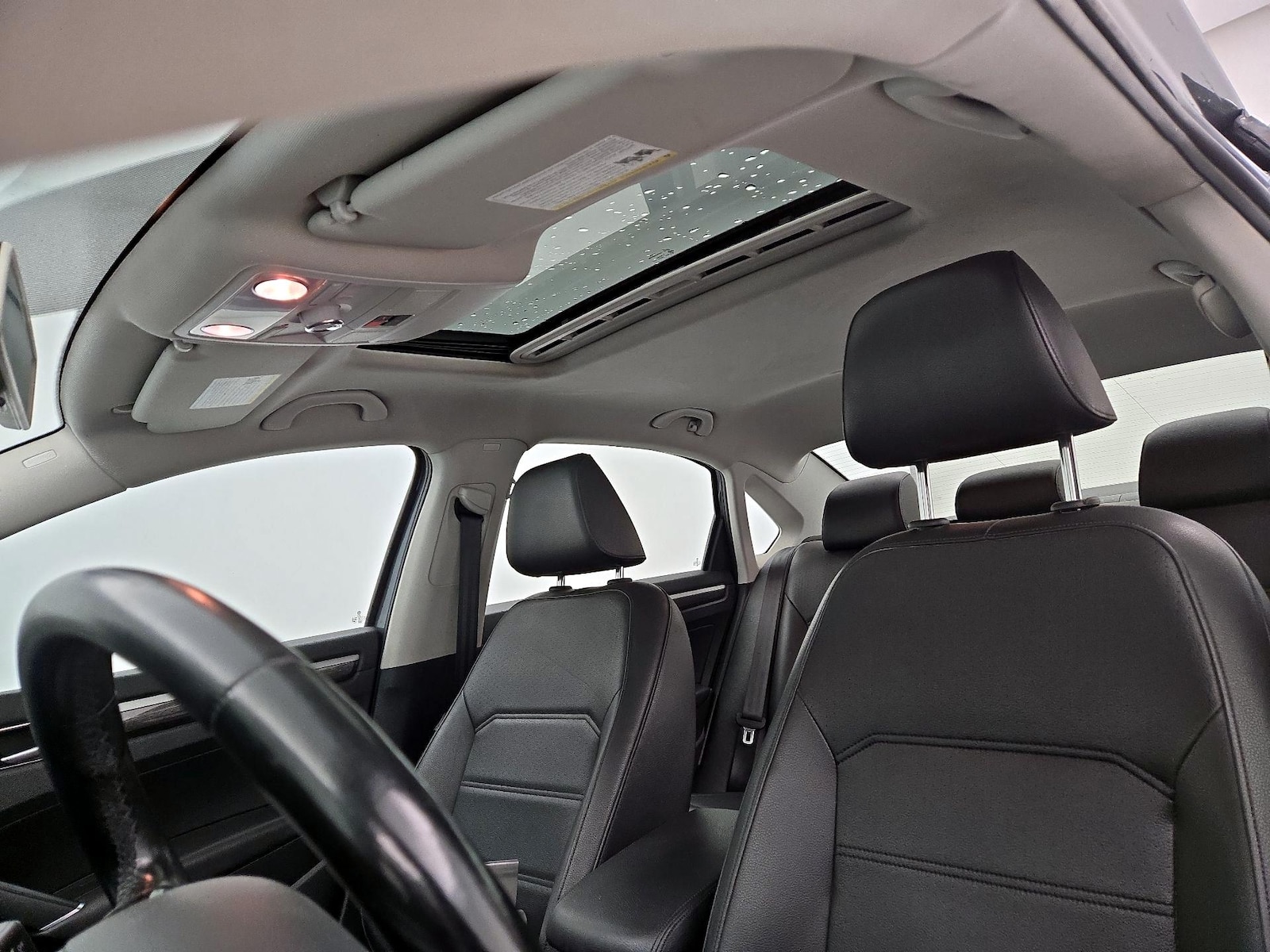 Sunroof(s) & Overhead Airbags