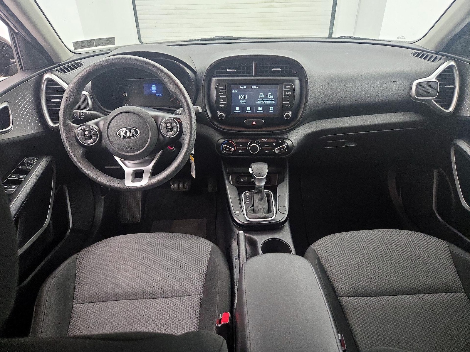 Apple CarPlay® & Android Auto™