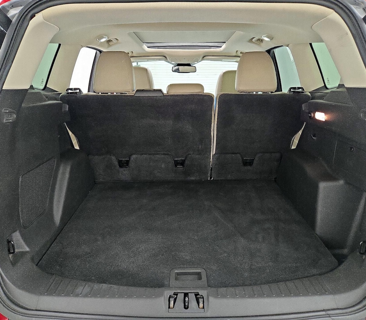 Trunk/Cargo (Seats Up)