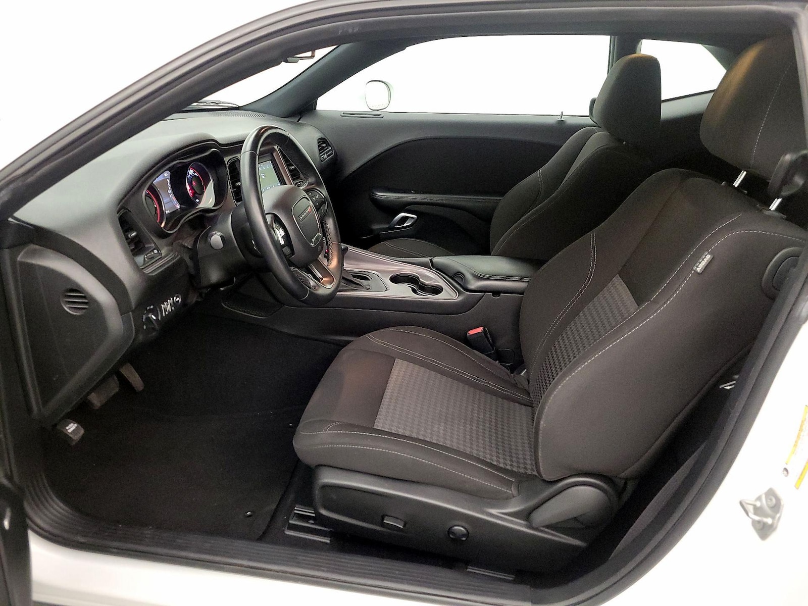 Power Seat(s) & Side Airbags