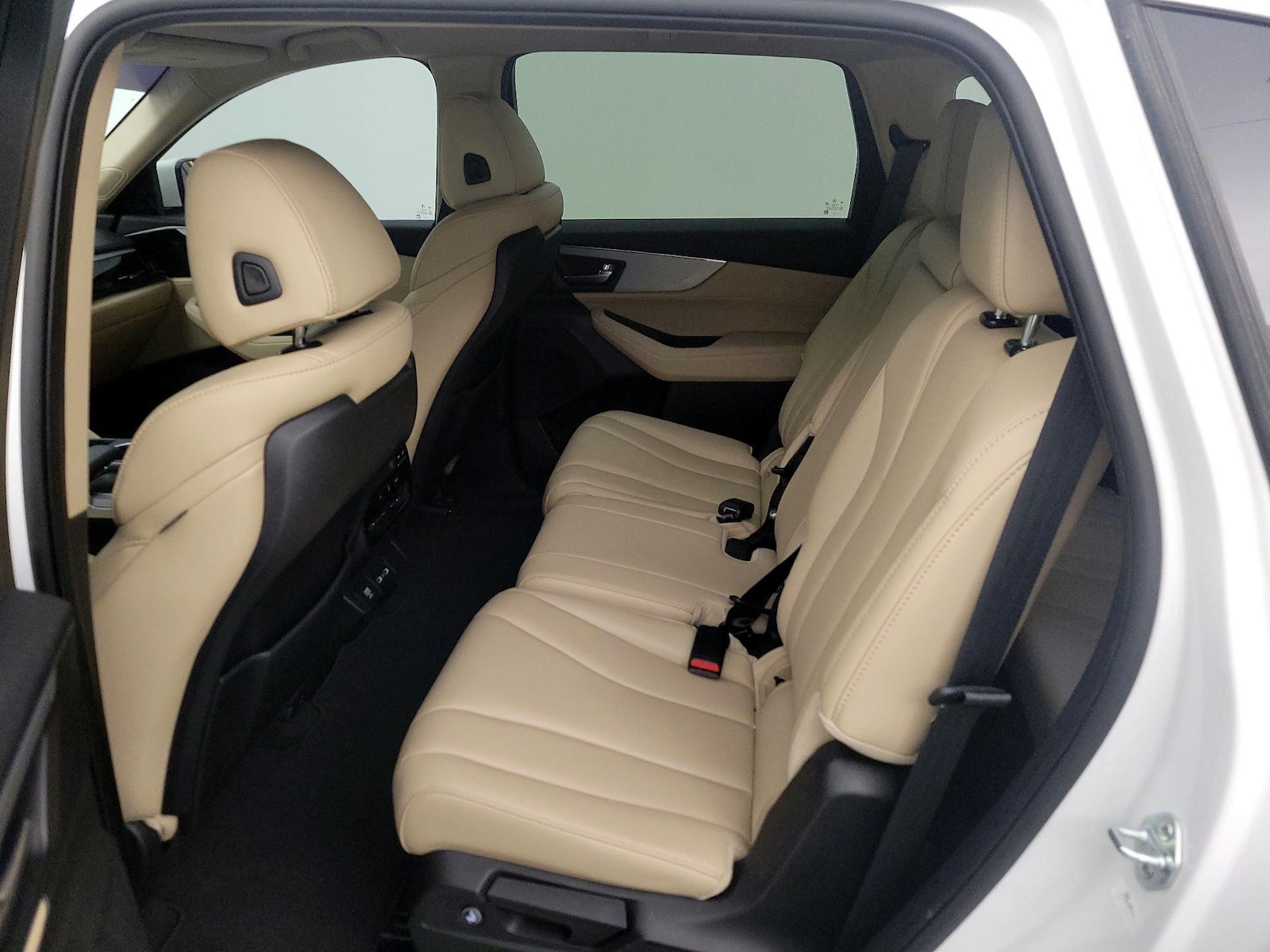 Rear Air Conditioning