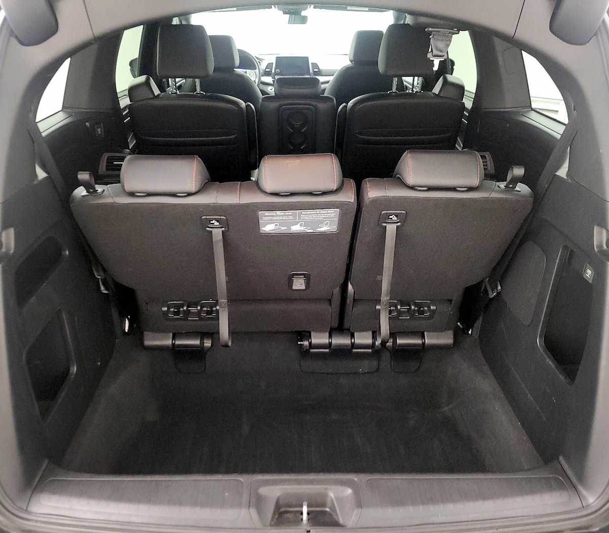 Trunk/Cargo (Seats Up)