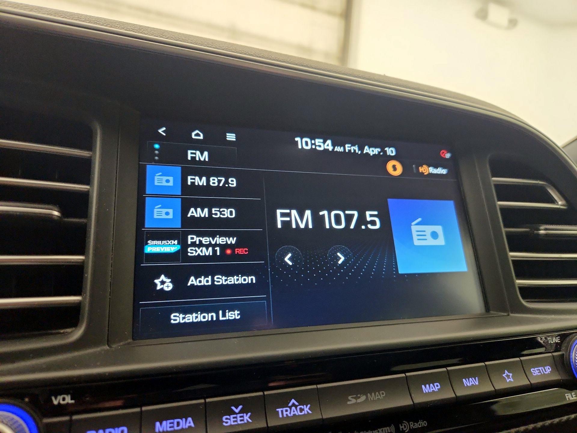 Thumbnail: 2020 Hyundai Elantra - 15