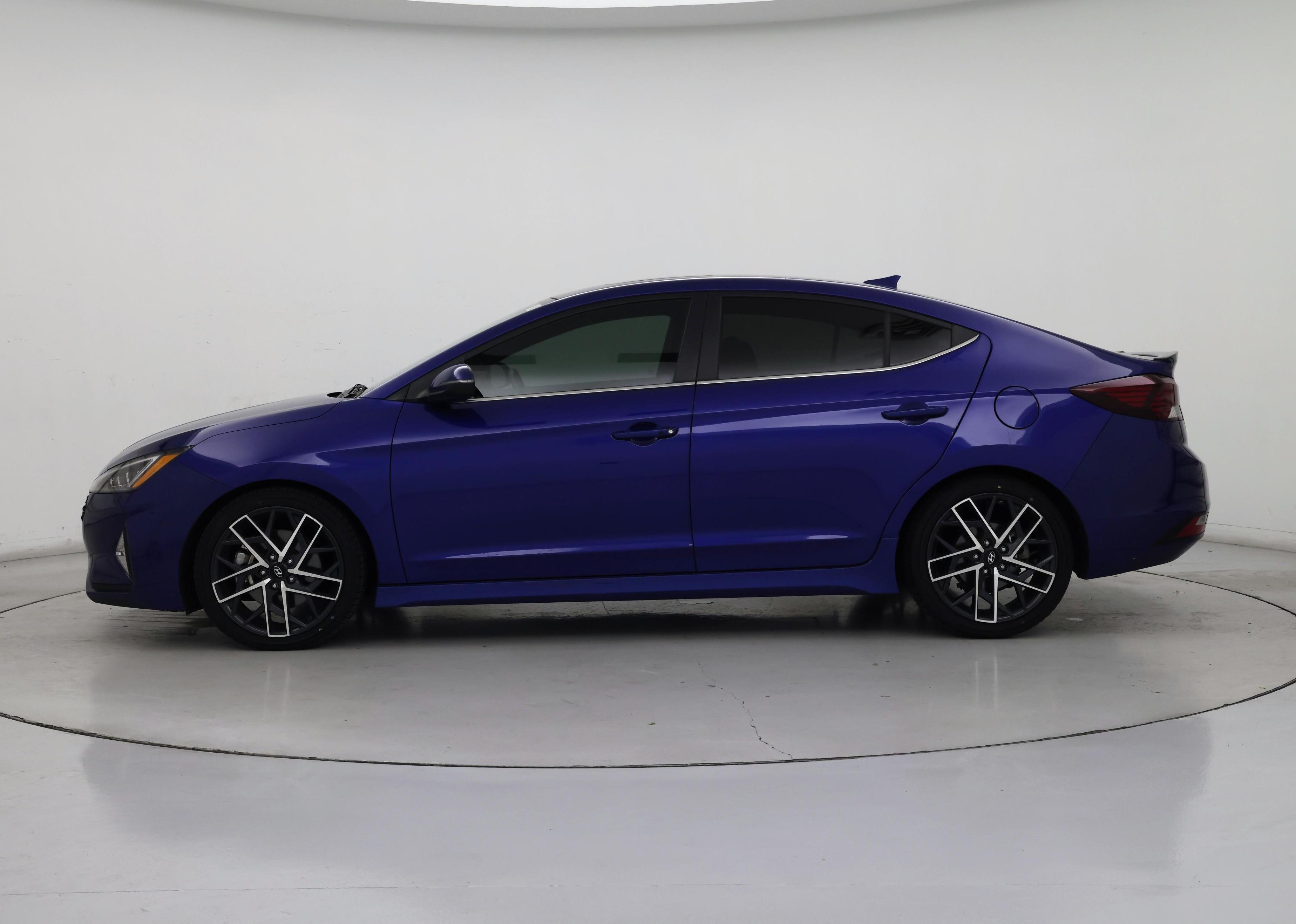 Thumbnail: 2020 Hyundai Elantra - 3