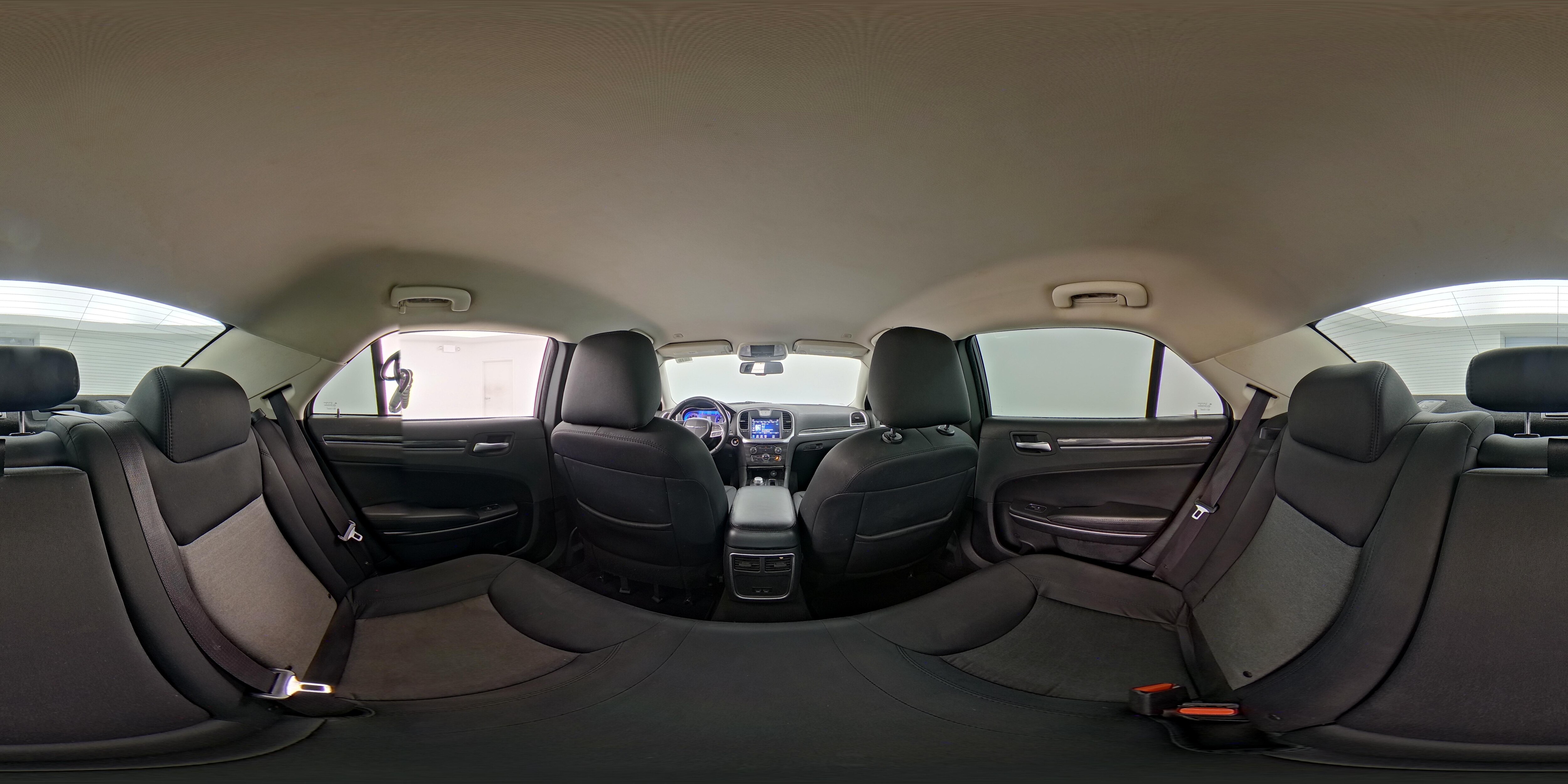 2020 Chrysler 300 Touring - Photo 25