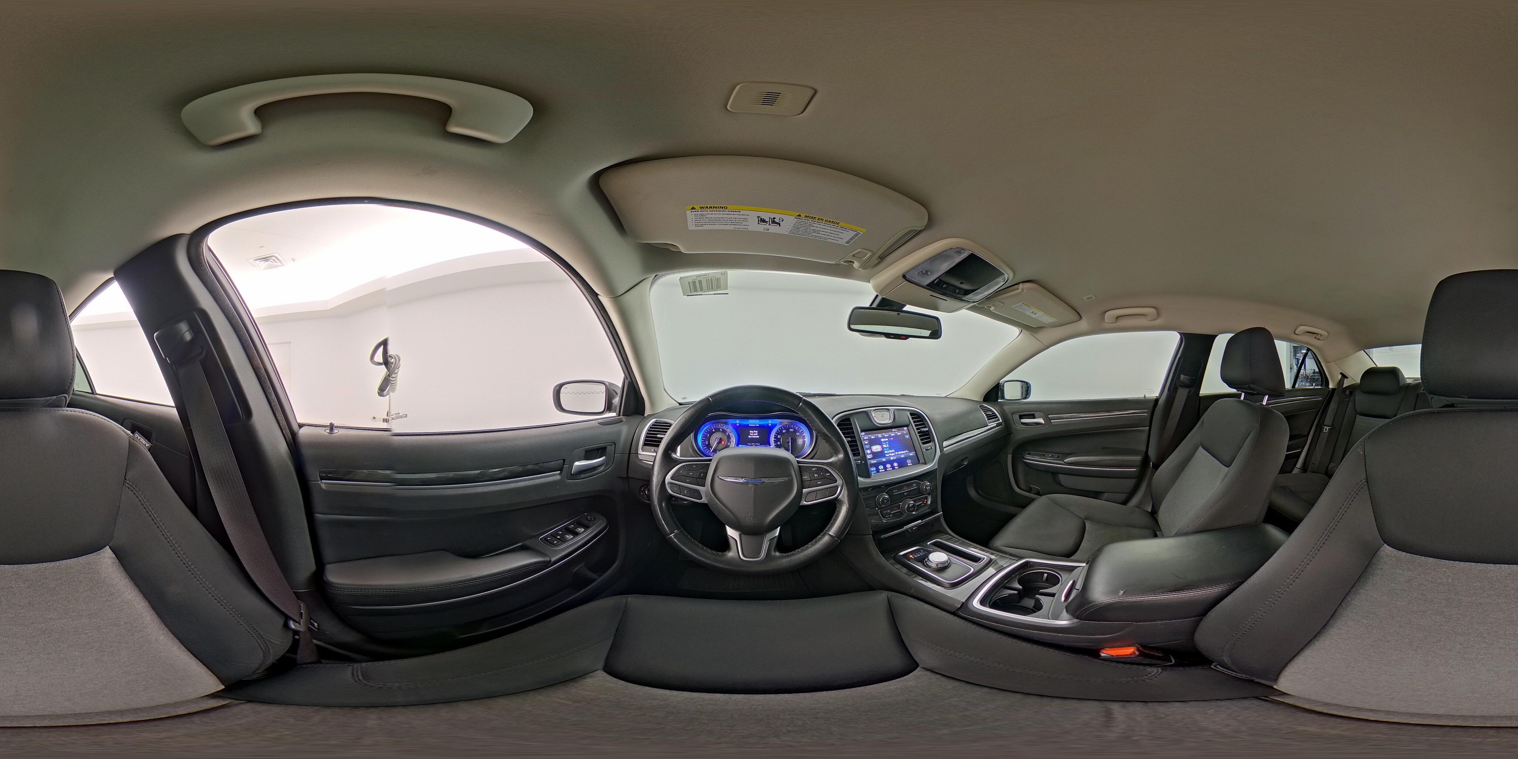 2020 Chrysler 300 Touring - Photo 26