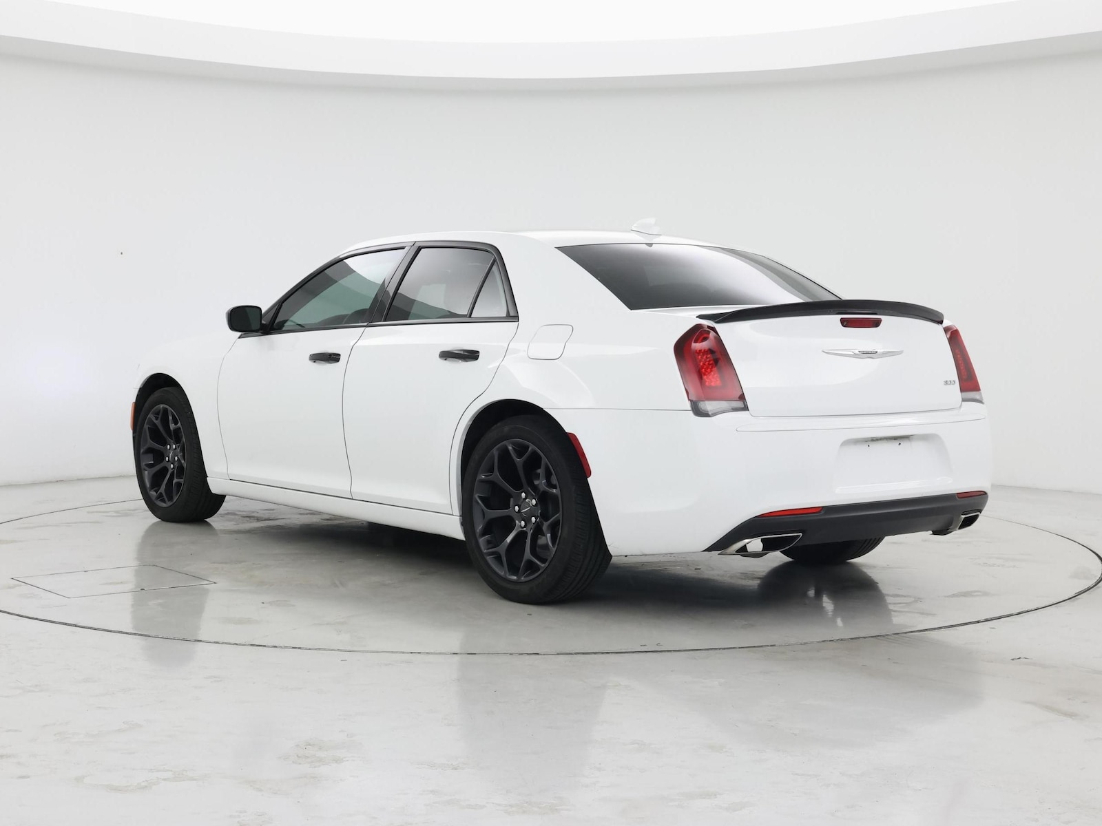 2020 Chrysler 300 Touring - Photo 3