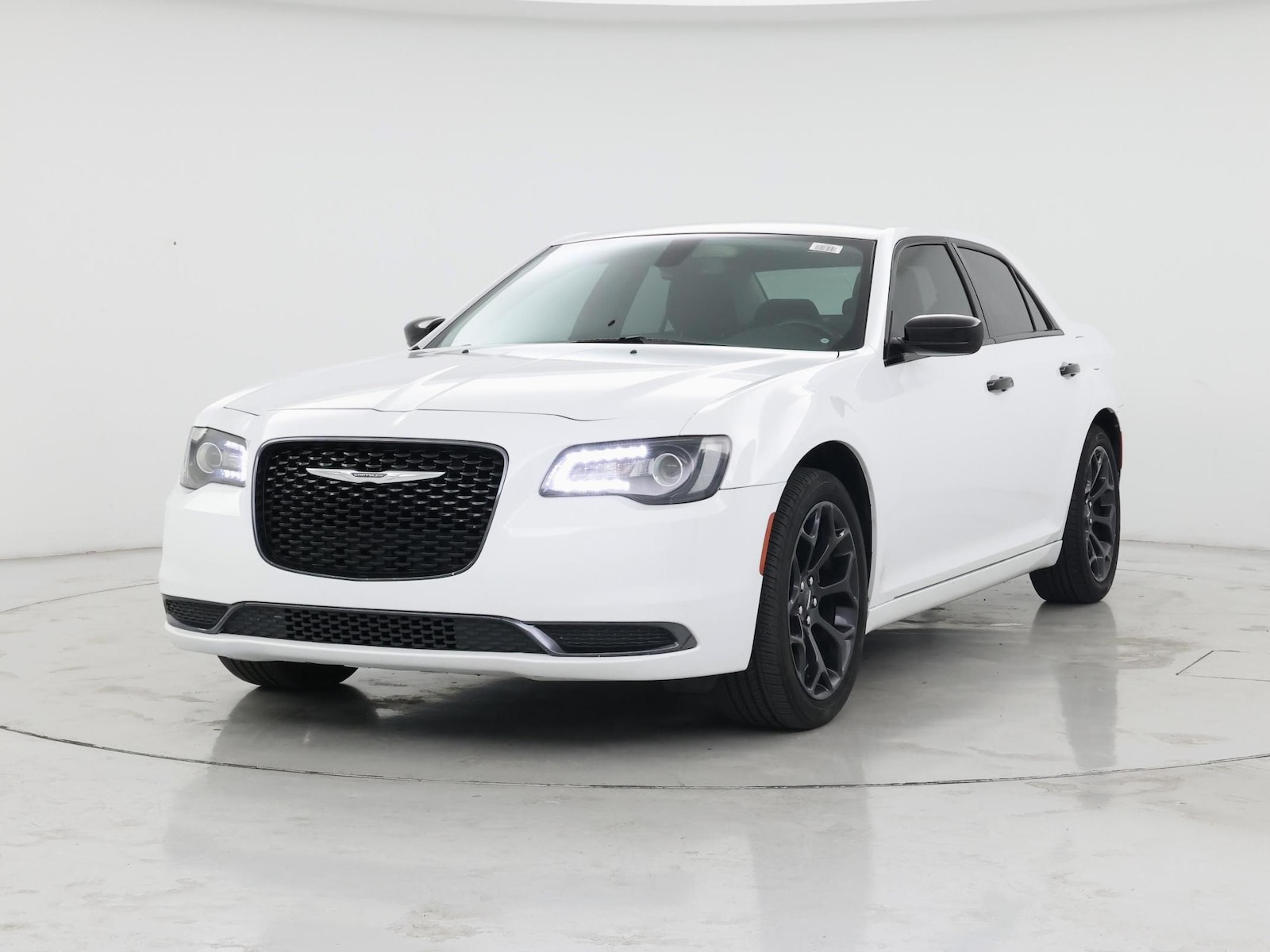 2020 Chrysler 300 Touring - Photo 5