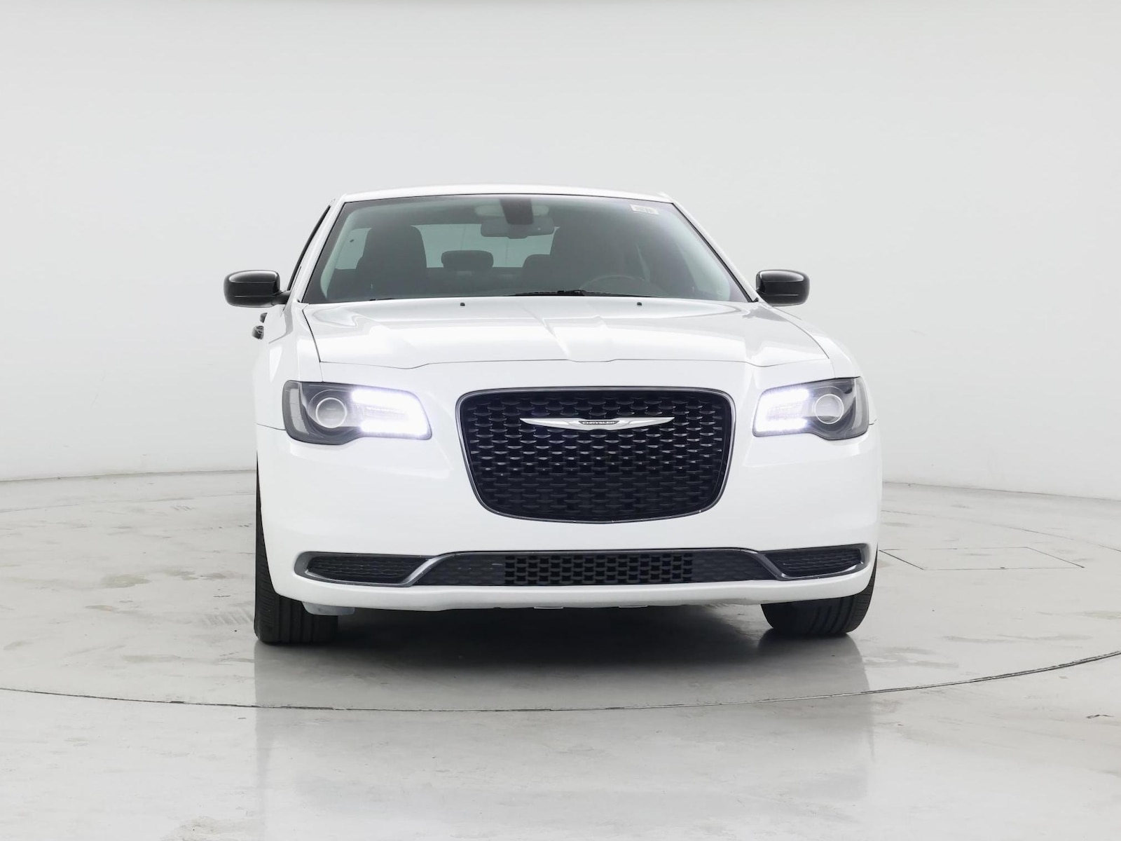 2020 Chrysler 300 Touring - Photo 6