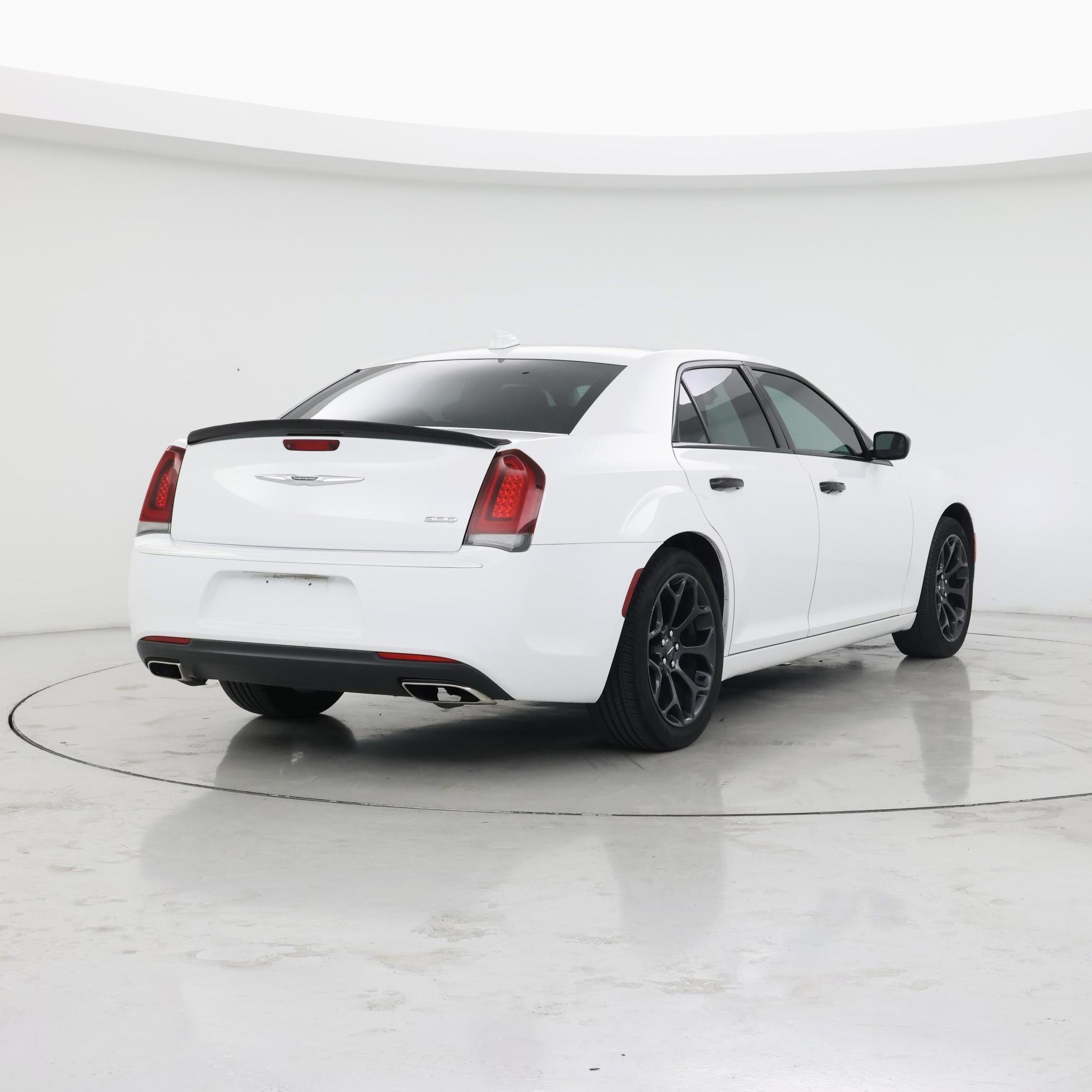 Thumbnail: 2020 Chrysler 300 - 8