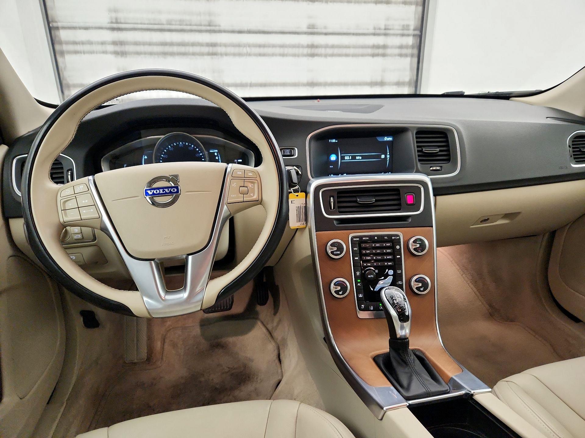 Thumbnail: 2016 Volvo S60 - 9