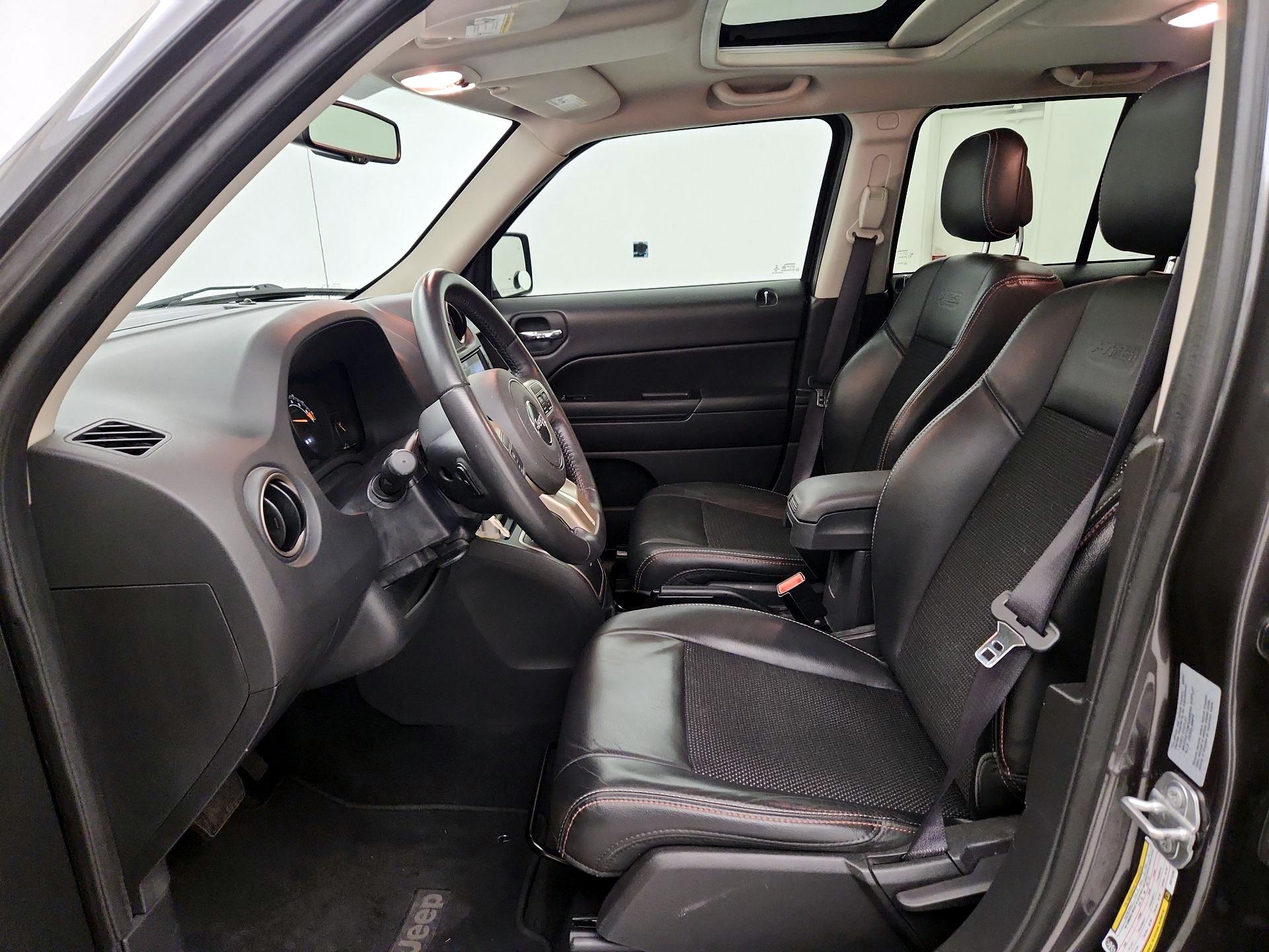 Thumbnail: 2017 Jeep Patriot - 11