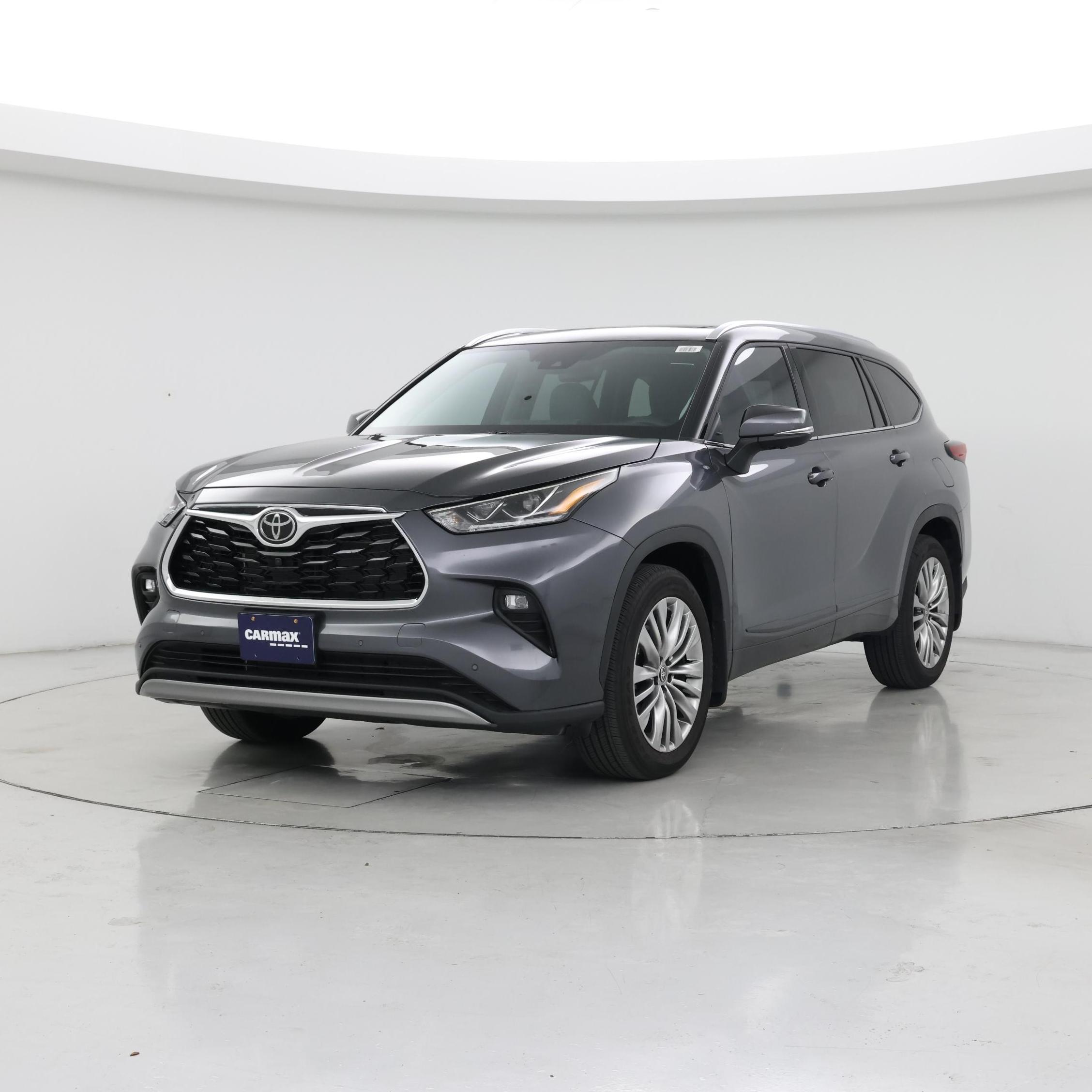 Thumbnail: 2023 Toyota Highlander - 4