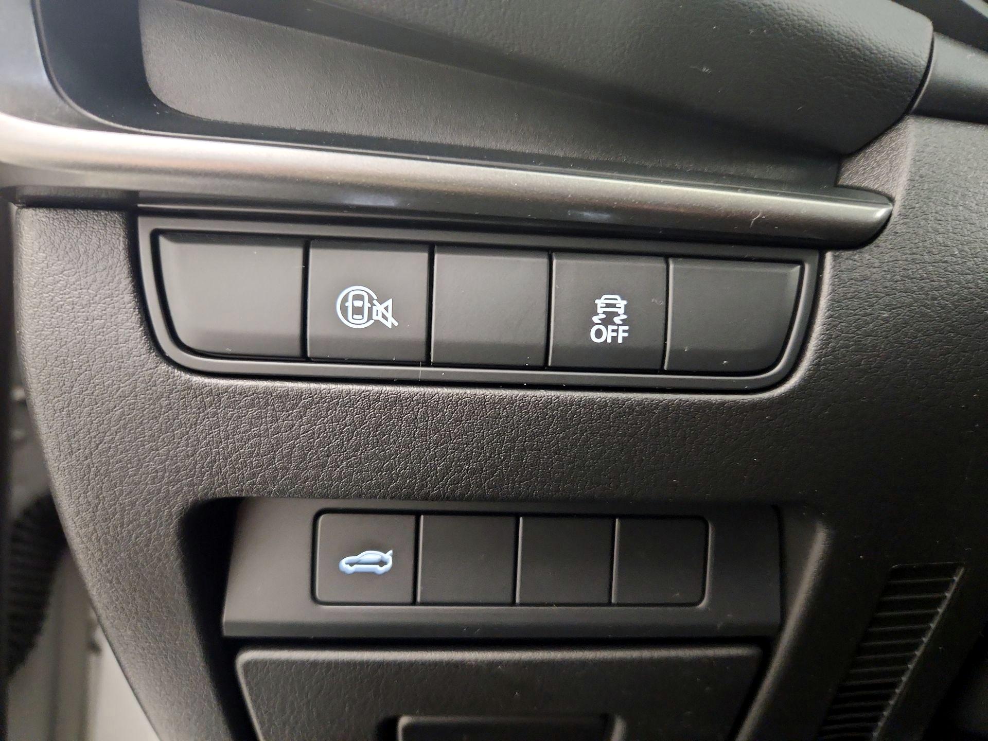 Thumbnail: 2025 Mazda Mazda3 - 13