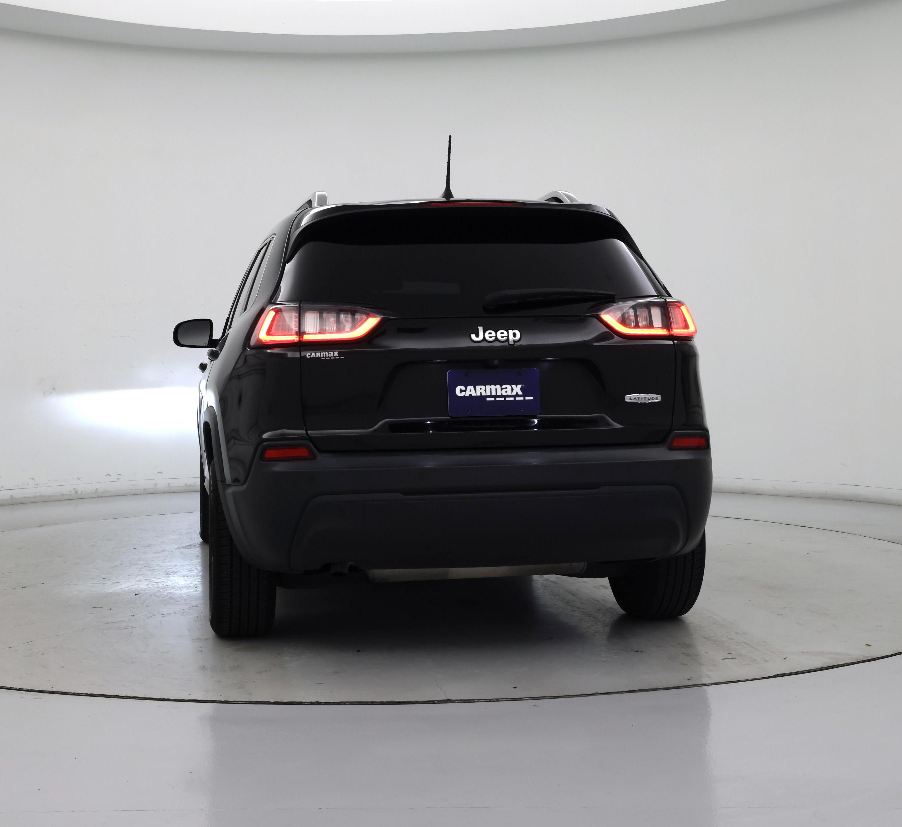 Thumbnail: 2019 Jeep Cherokee - 6