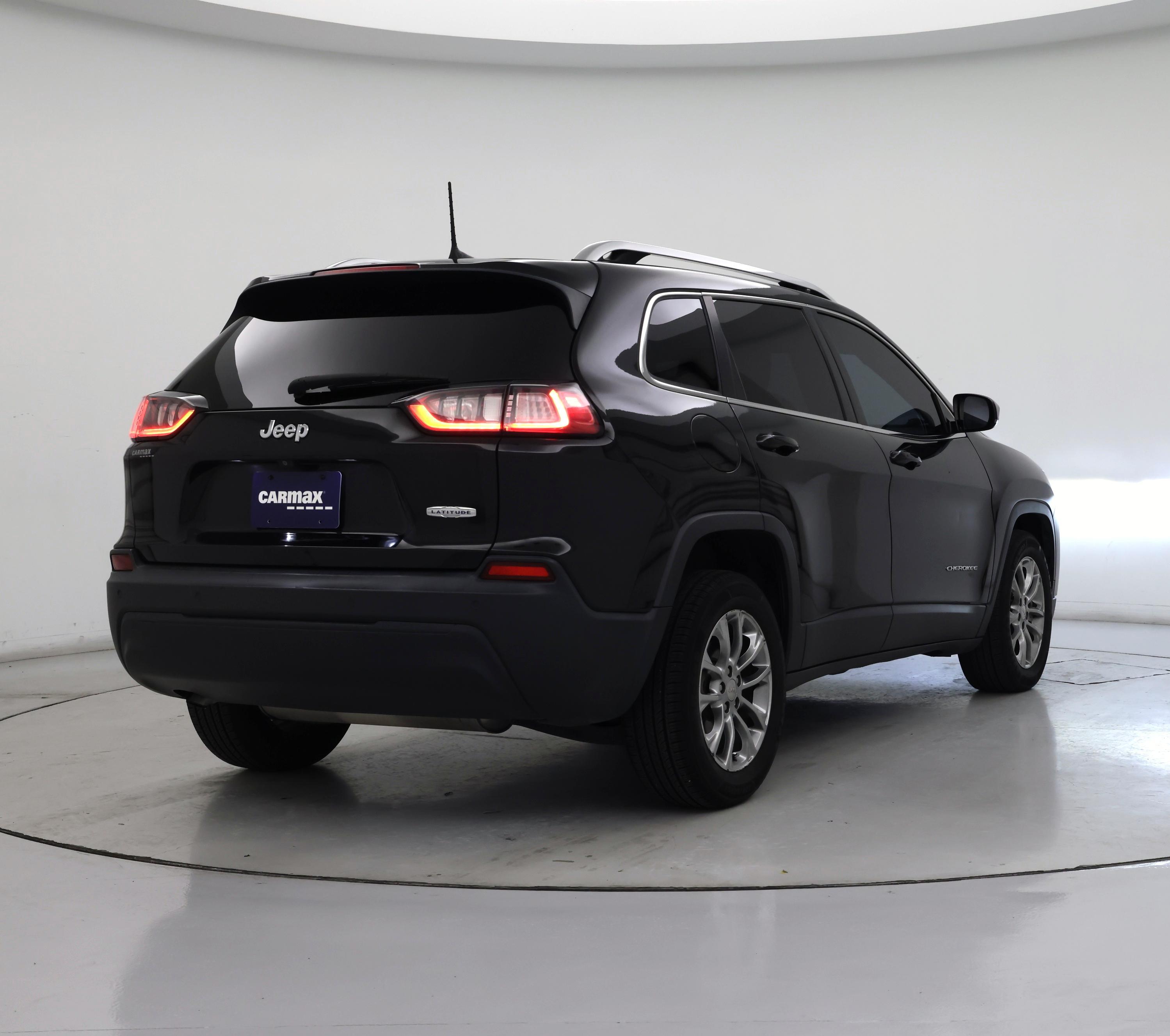 Thumbnail: 2019 Jeep Cherokee - 8