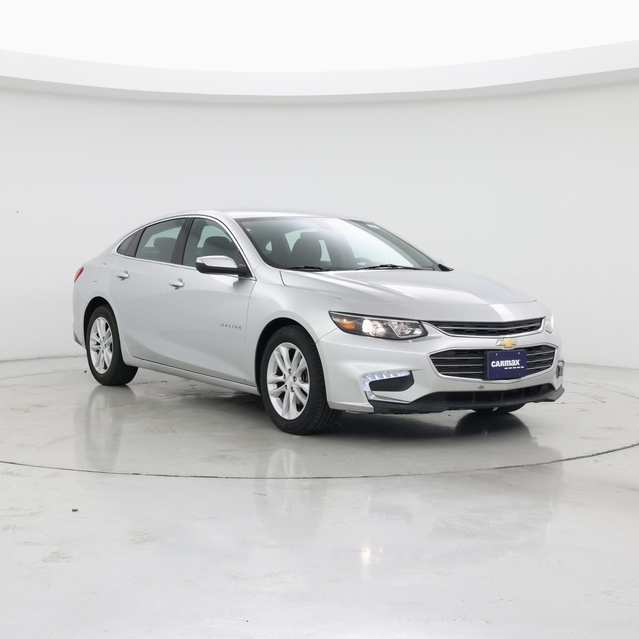 Silver 2018 Chevrolet Malibu Sedan Front-Wheel Drive Automatic