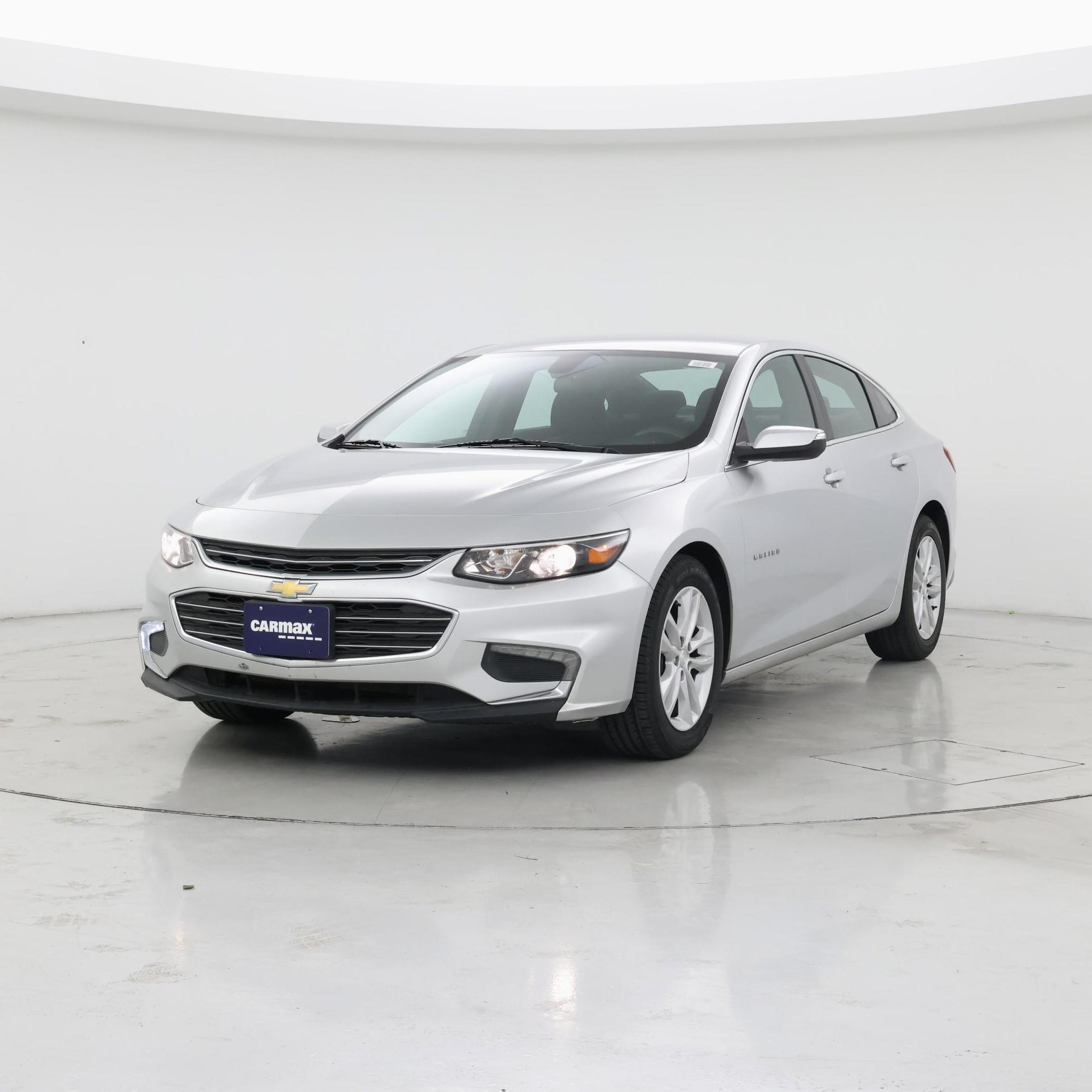 Thumbnail: 2018 Chevrolet Malibu - 4
