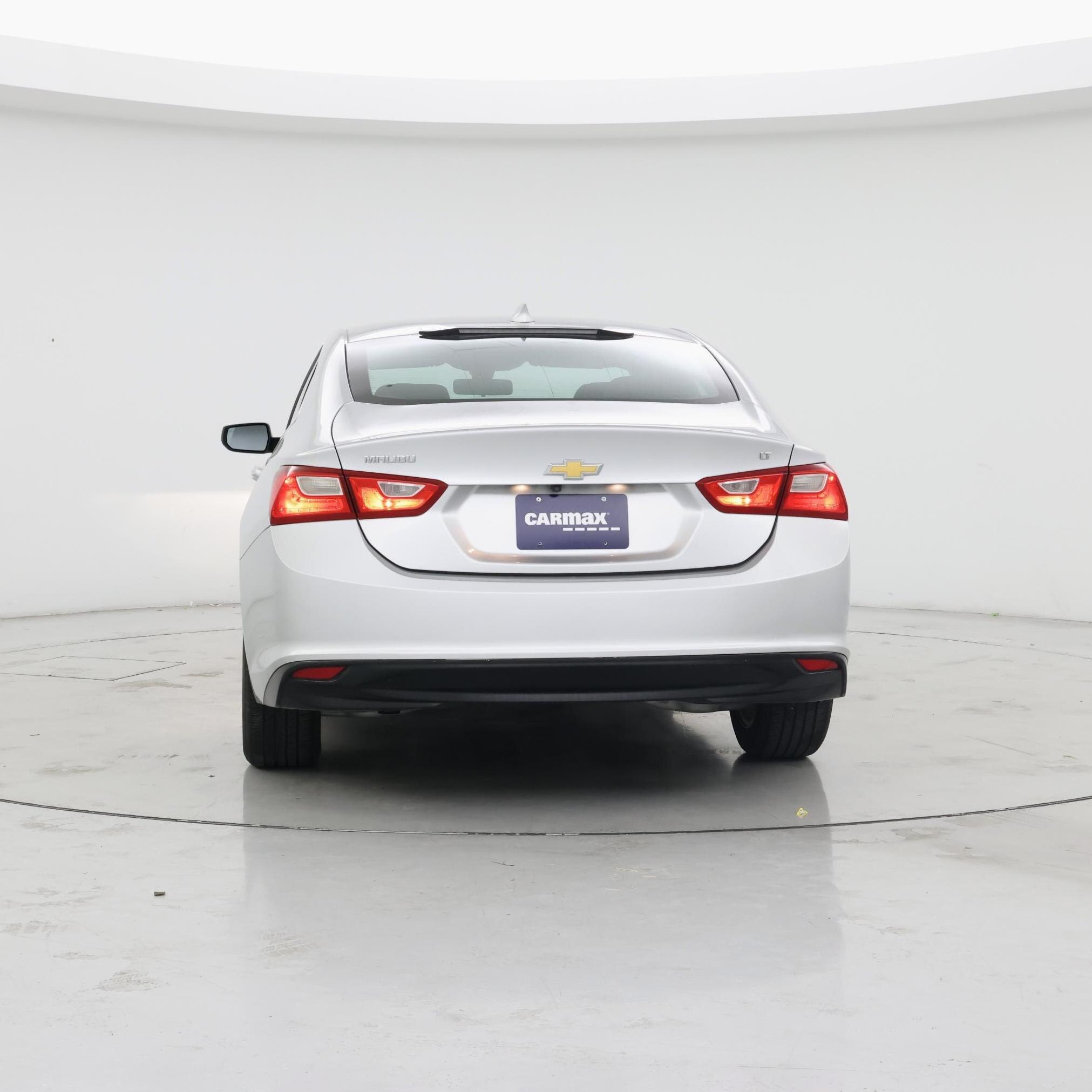 Thumbnail: 2018 Chevrolet Malibu - 6