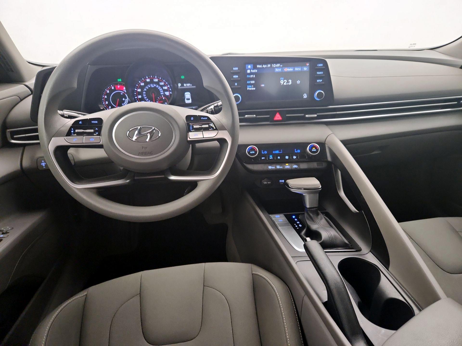 Thumbnail: 2021 Hyundai Elantra - 9