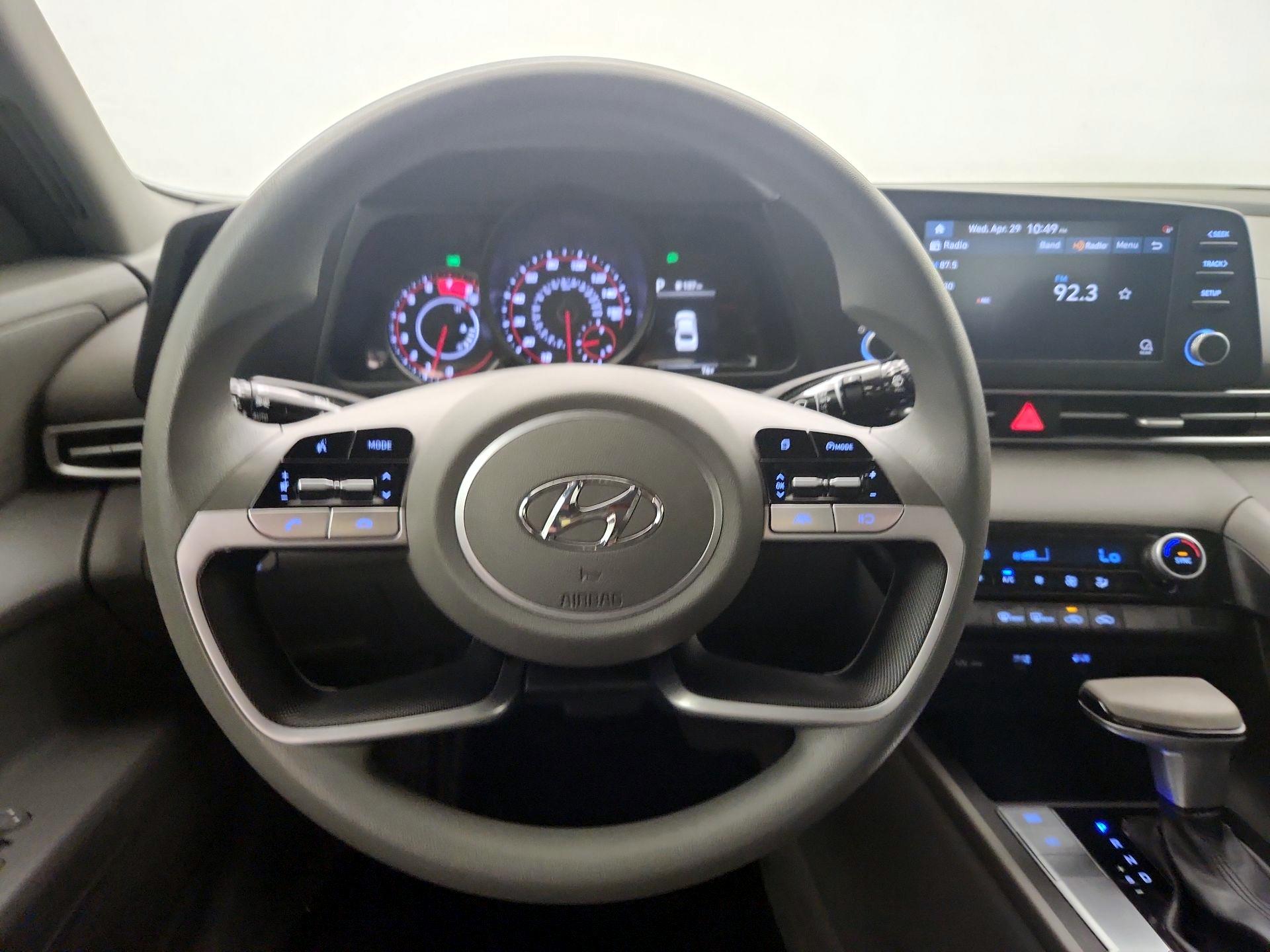 Thumbnail: 2021 Hyundai Elantra - 10