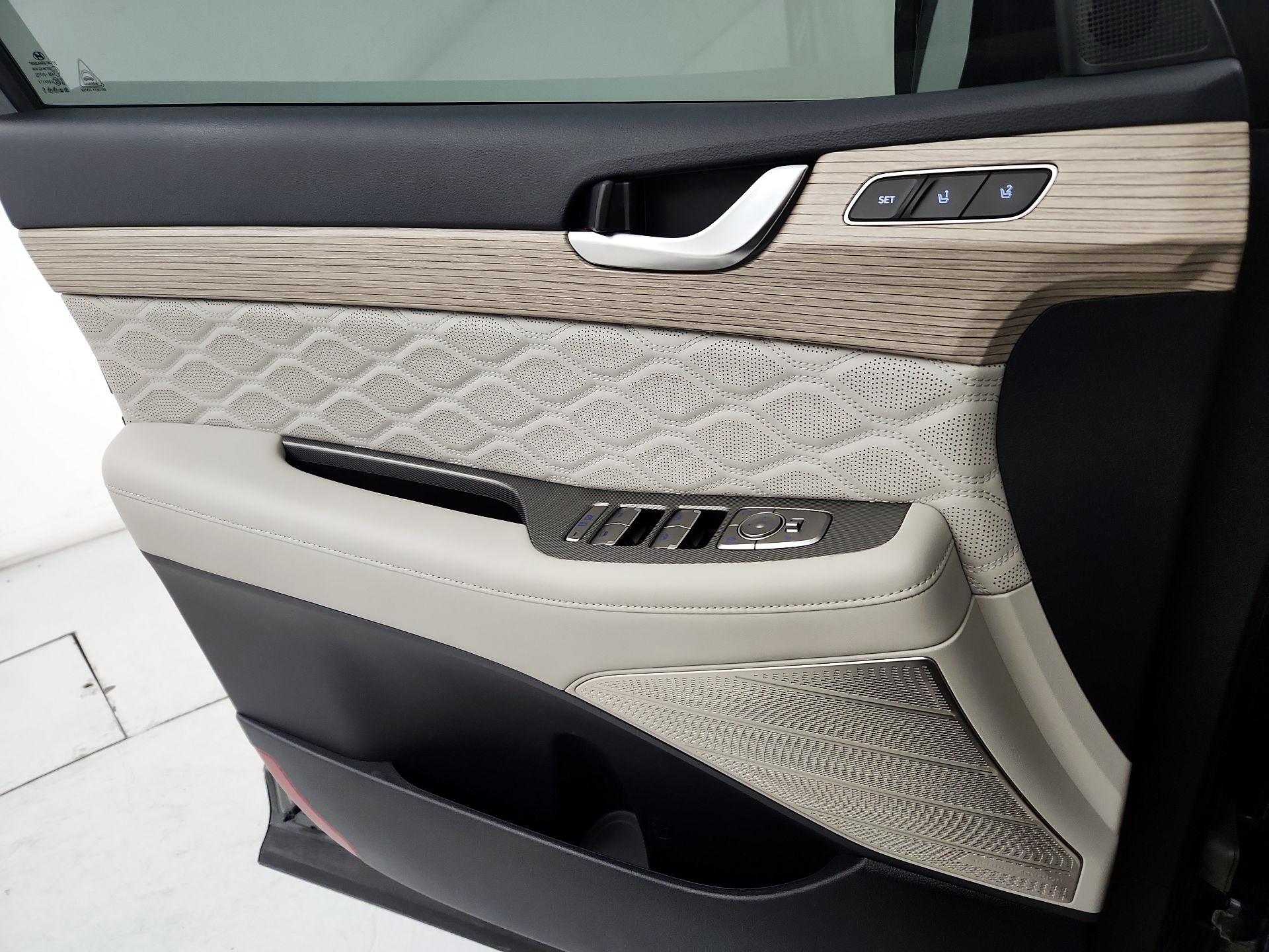 Thumbnail: 2022 Hyundai Palisade - 12