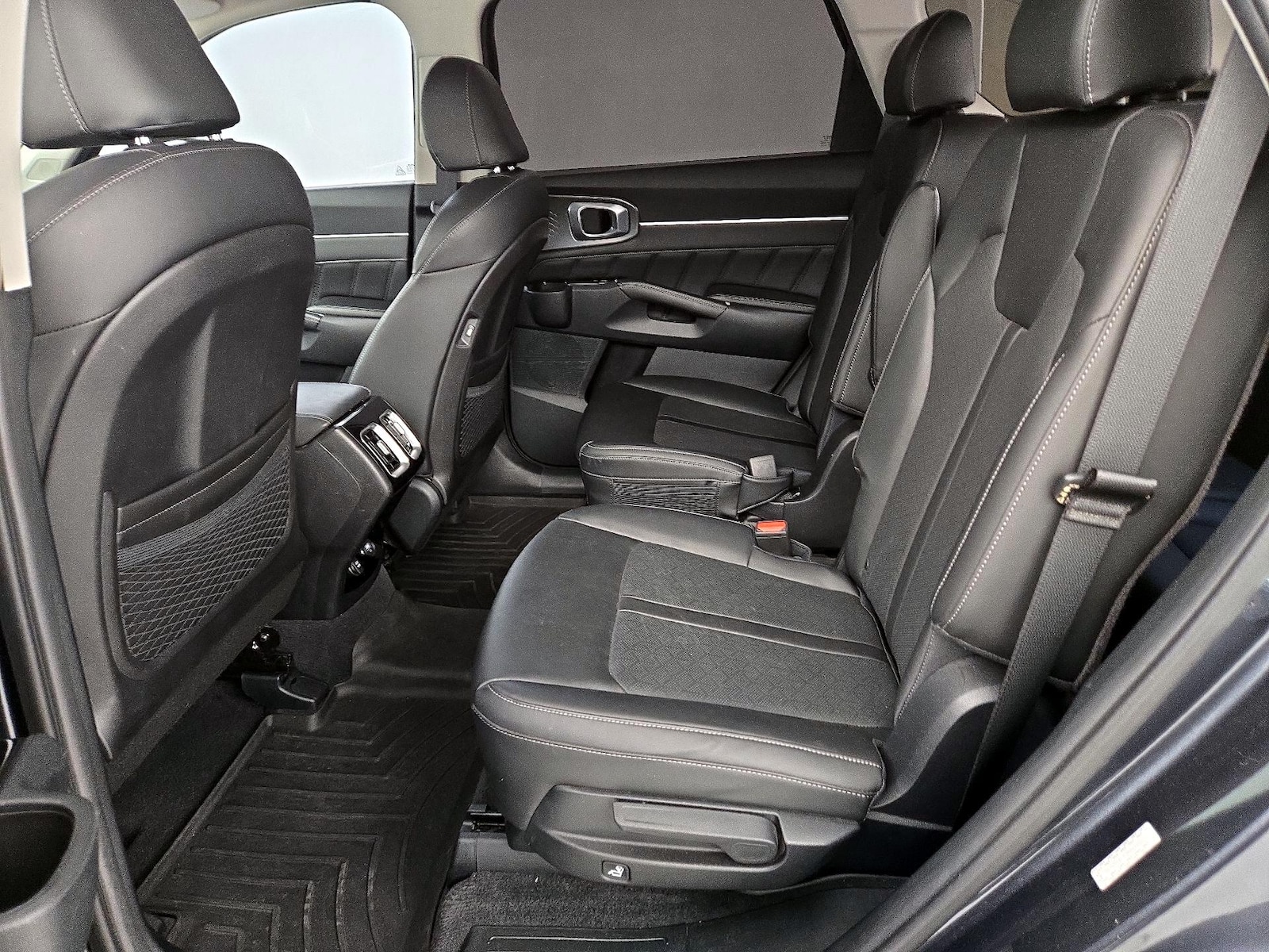 2022 Kia Sorento SX - Photo 22