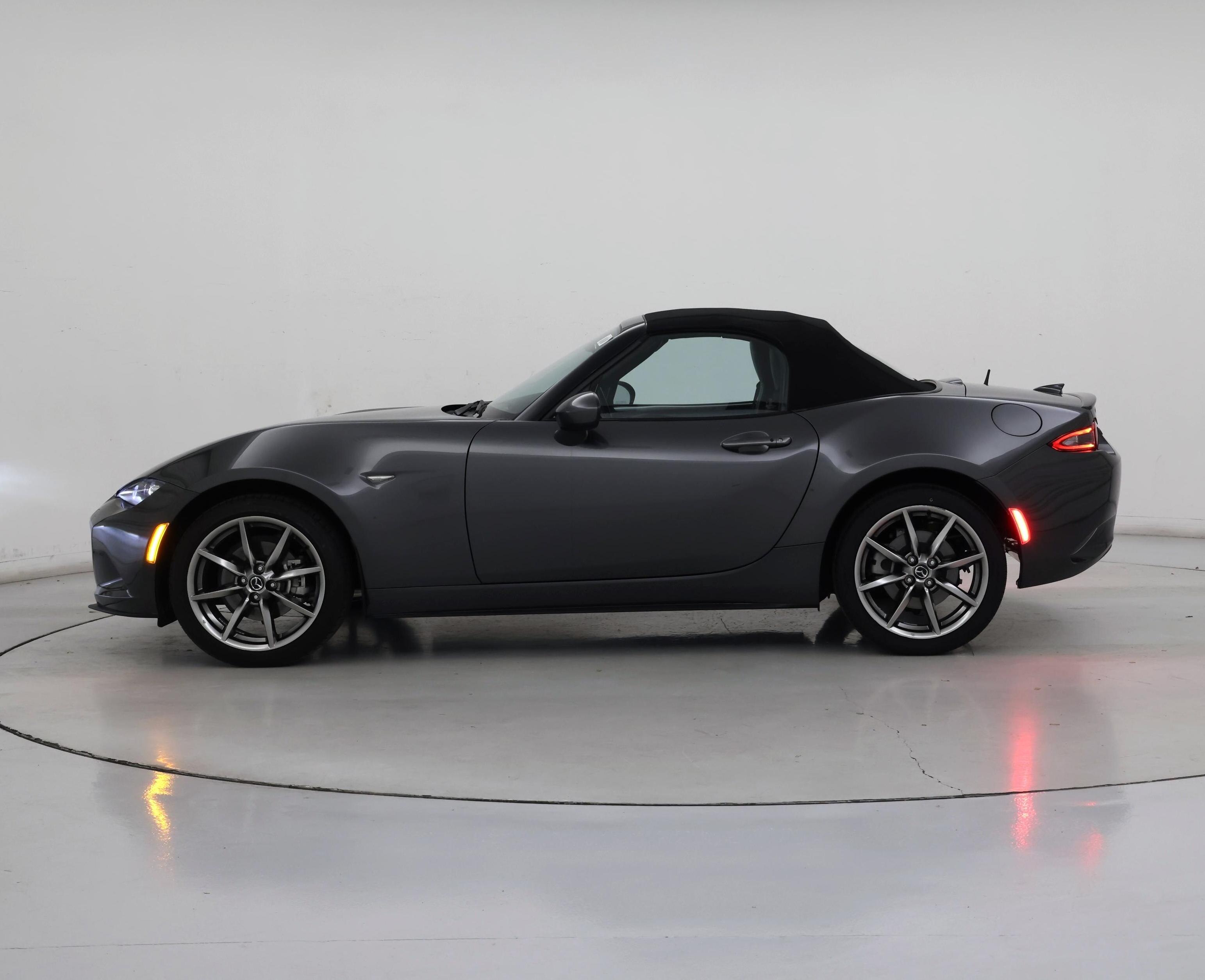 Thumbnail: 2023 Mazda MX-5 Miata - 3