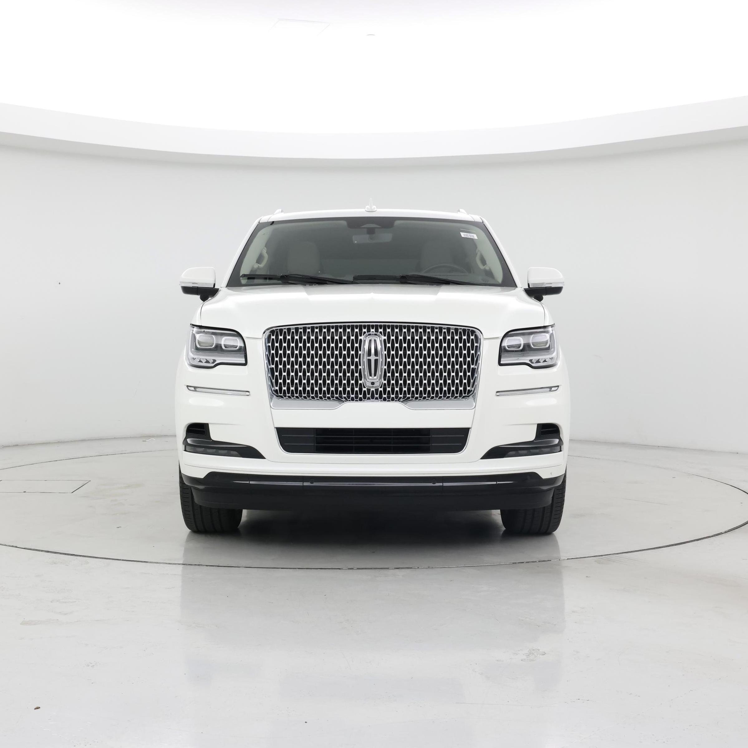 Thumbnail: 2023 Lincoln Navigator L - 5