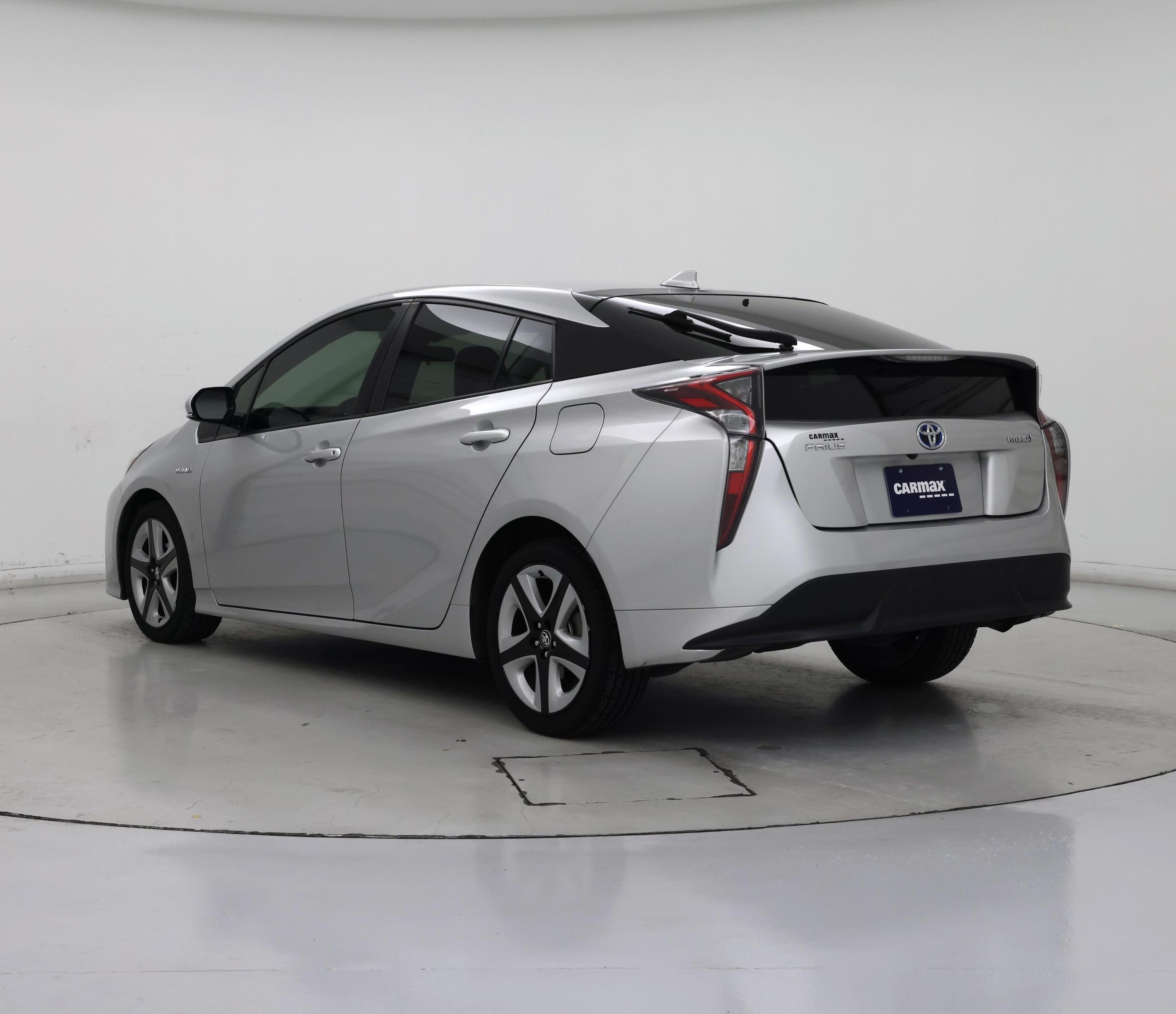 Thumbnail: 2016 Toyota Prius - 2