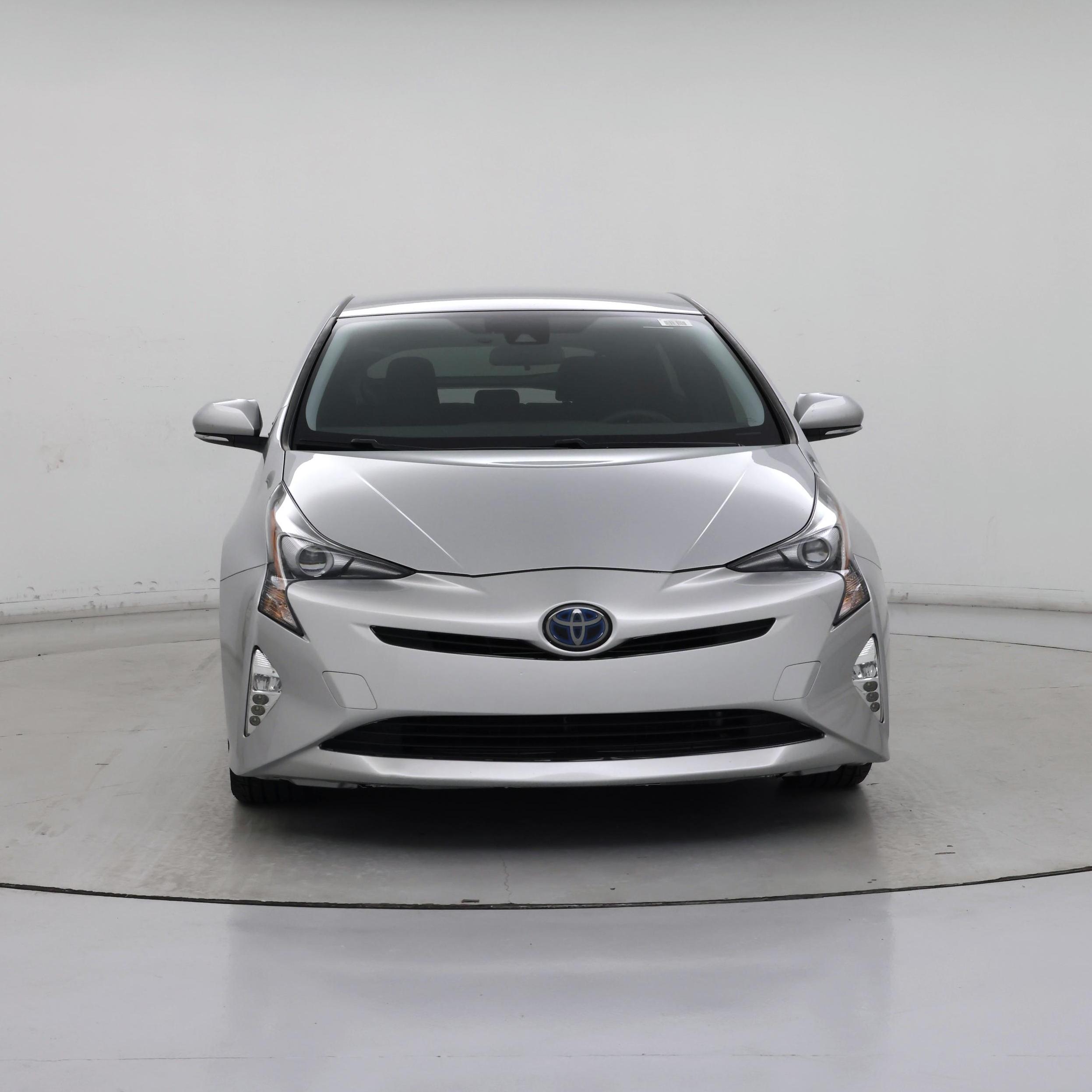 Thumbnail: 2016 Toyota Prius - 5
