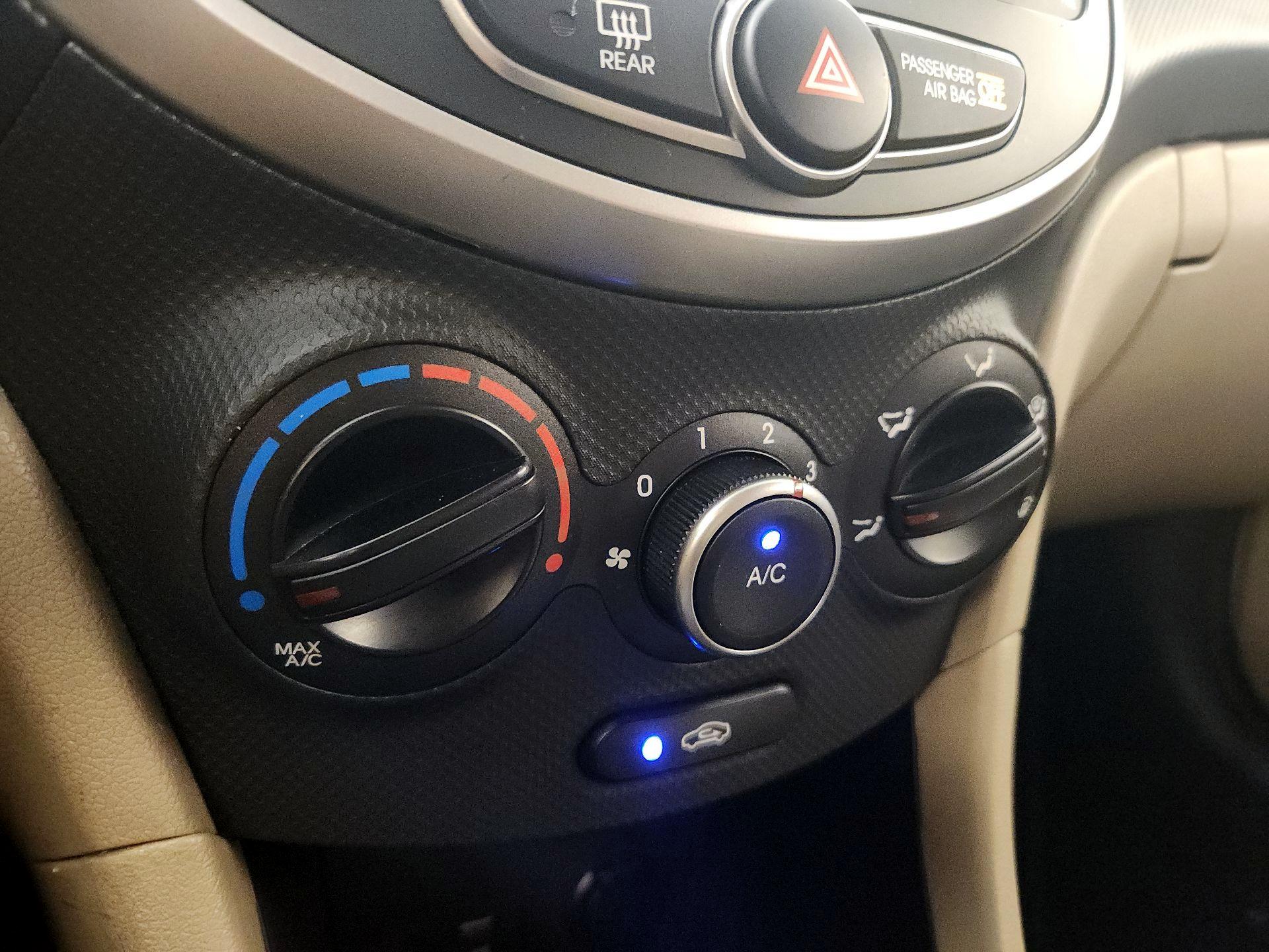 Thumbnail: 2017 Hyundai Accent - 15