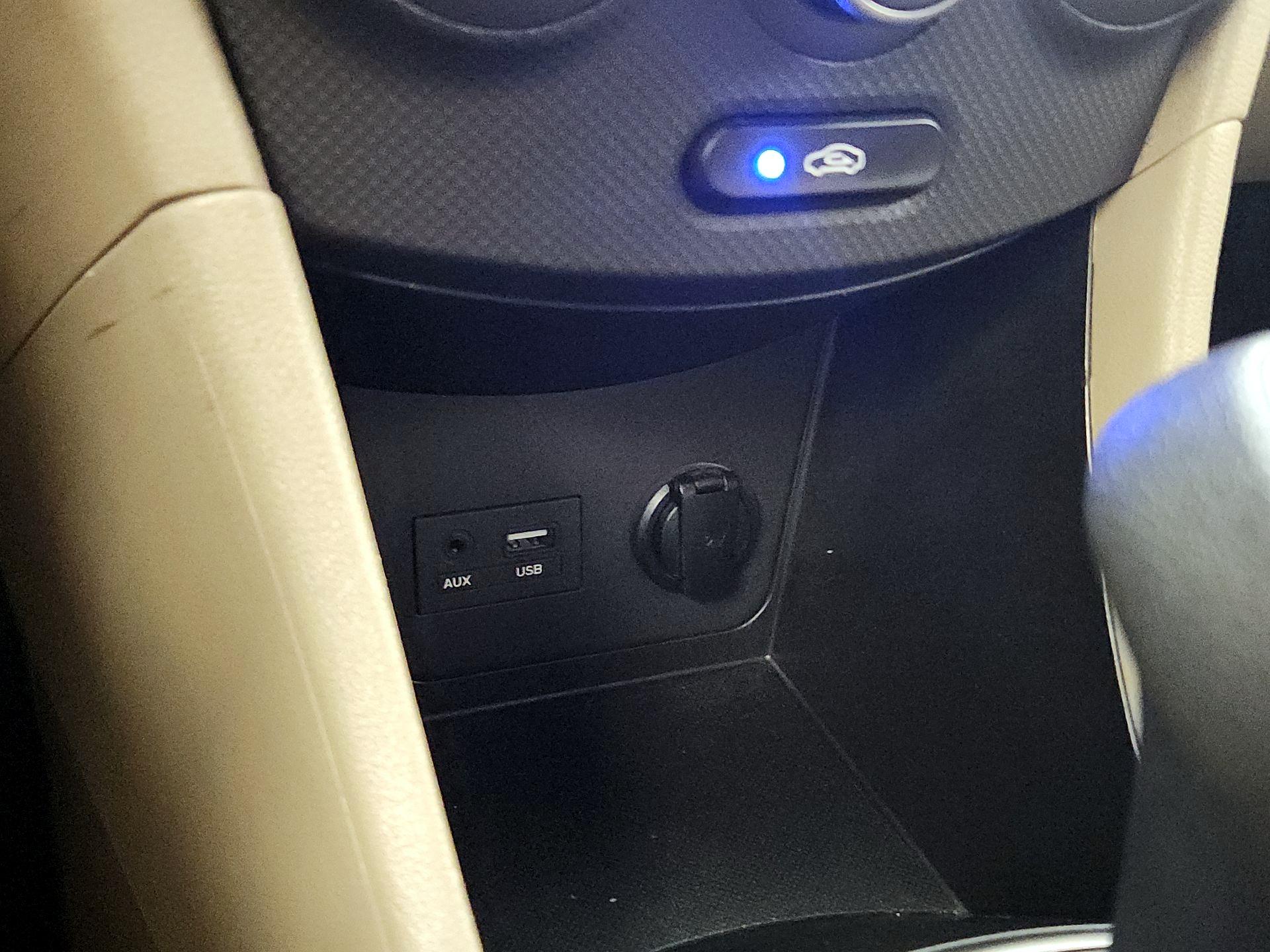 Thumbnail: 2017 Hyundai Accent - 17