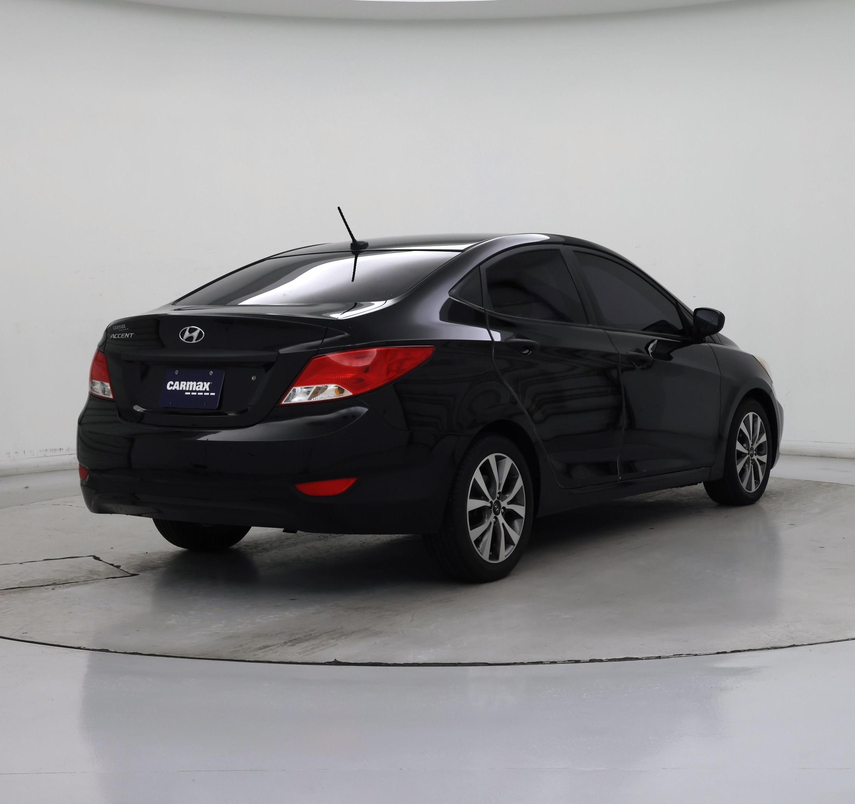 Thumbnail: 2017 Hyundai Accent - 8