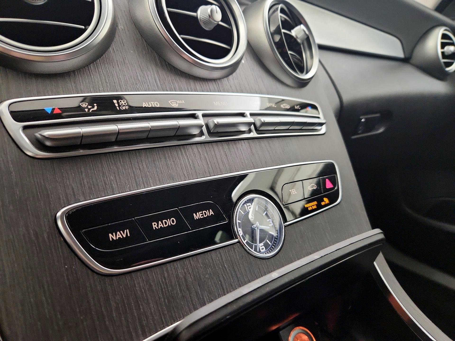 Thumbnail: 2019 Mercedes-Benz C-Class - 16