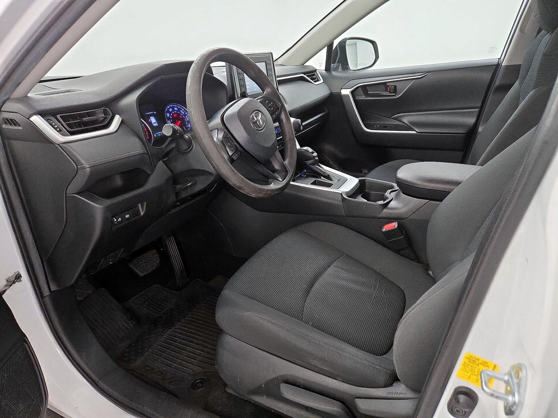 Thumbnail: 2021 Toyota RAV4 - 11