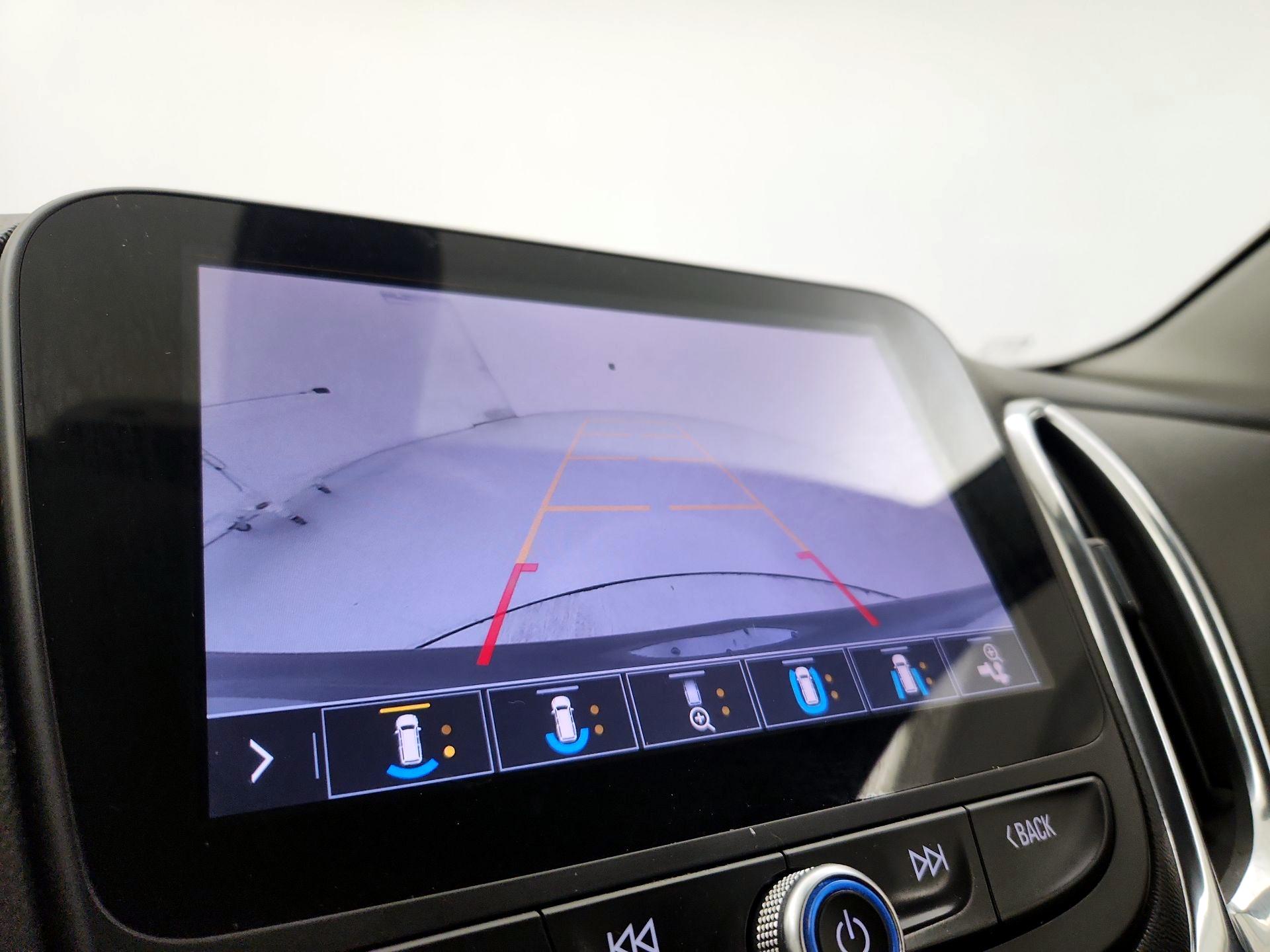 Thumbnail: 2019 Chevrolet Equinox - 14