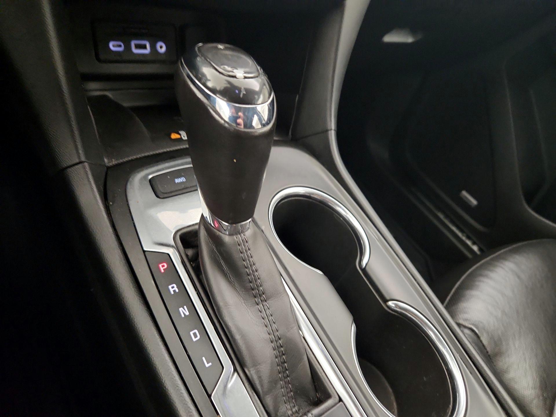Thumbnail: 2019 Chevrolet Equinox - 17