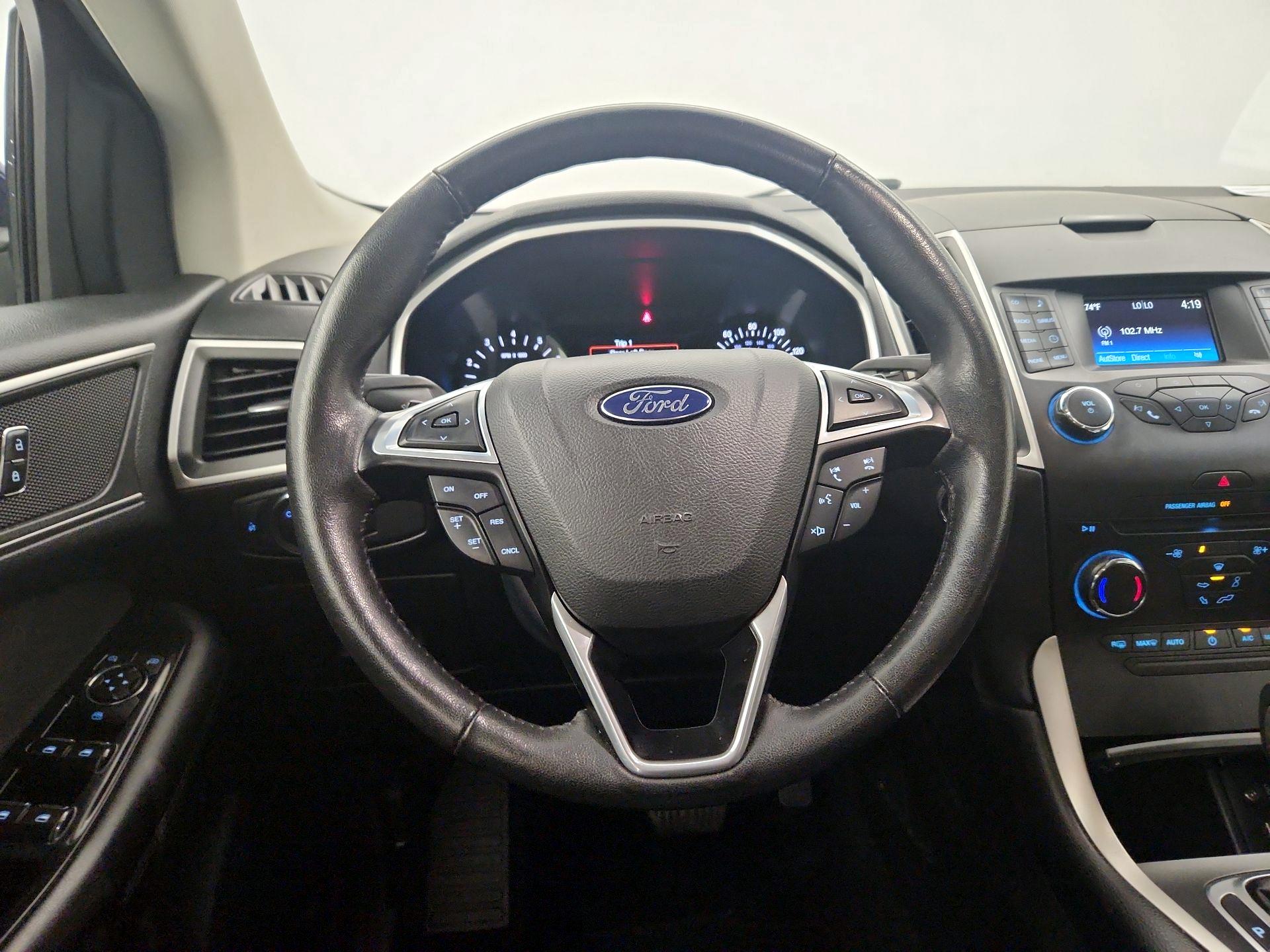 Thumbnail: 2015 Ford Edge - 10