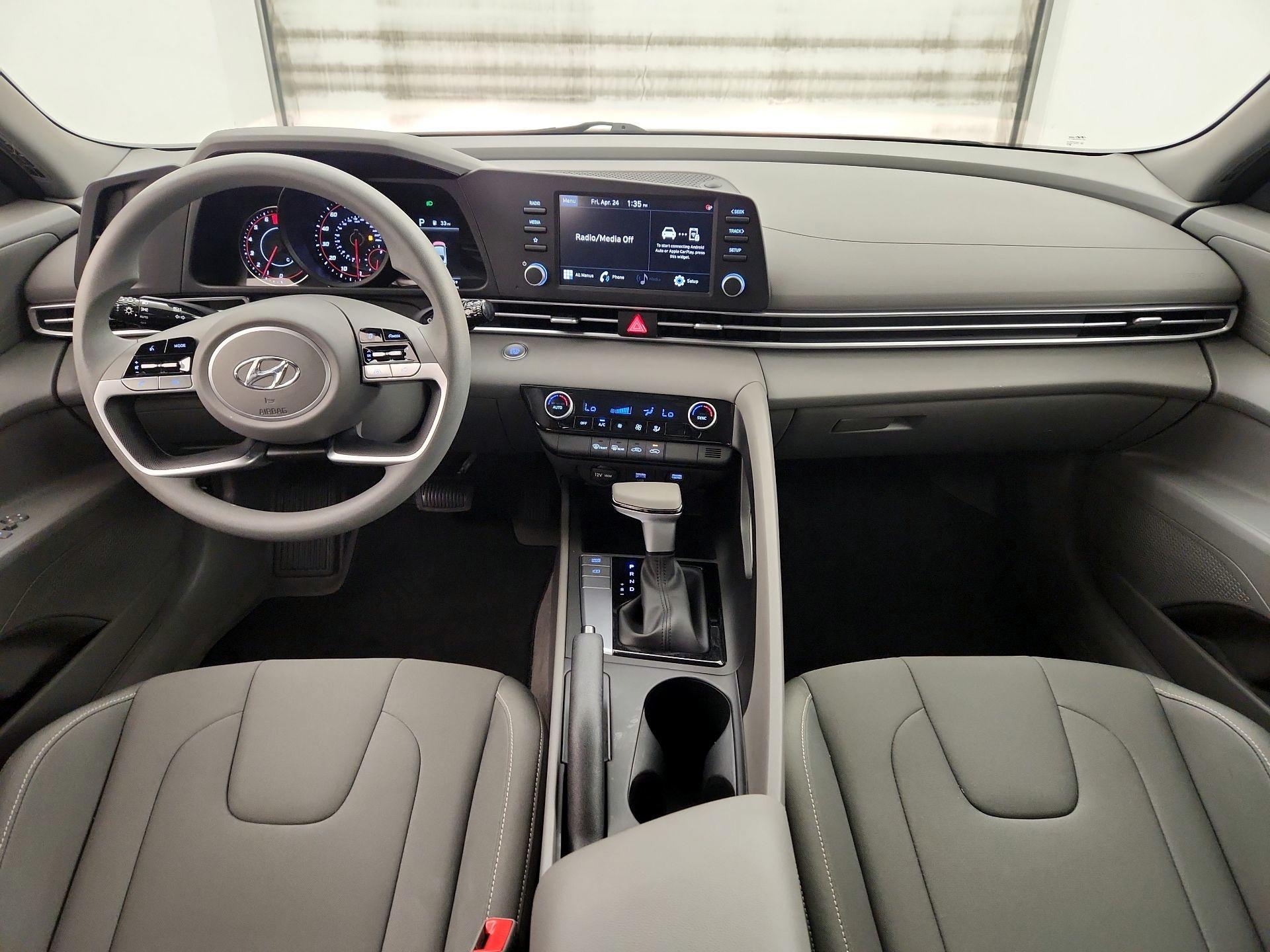 Thumbnail: 2023 Hyundai Elantra - 9