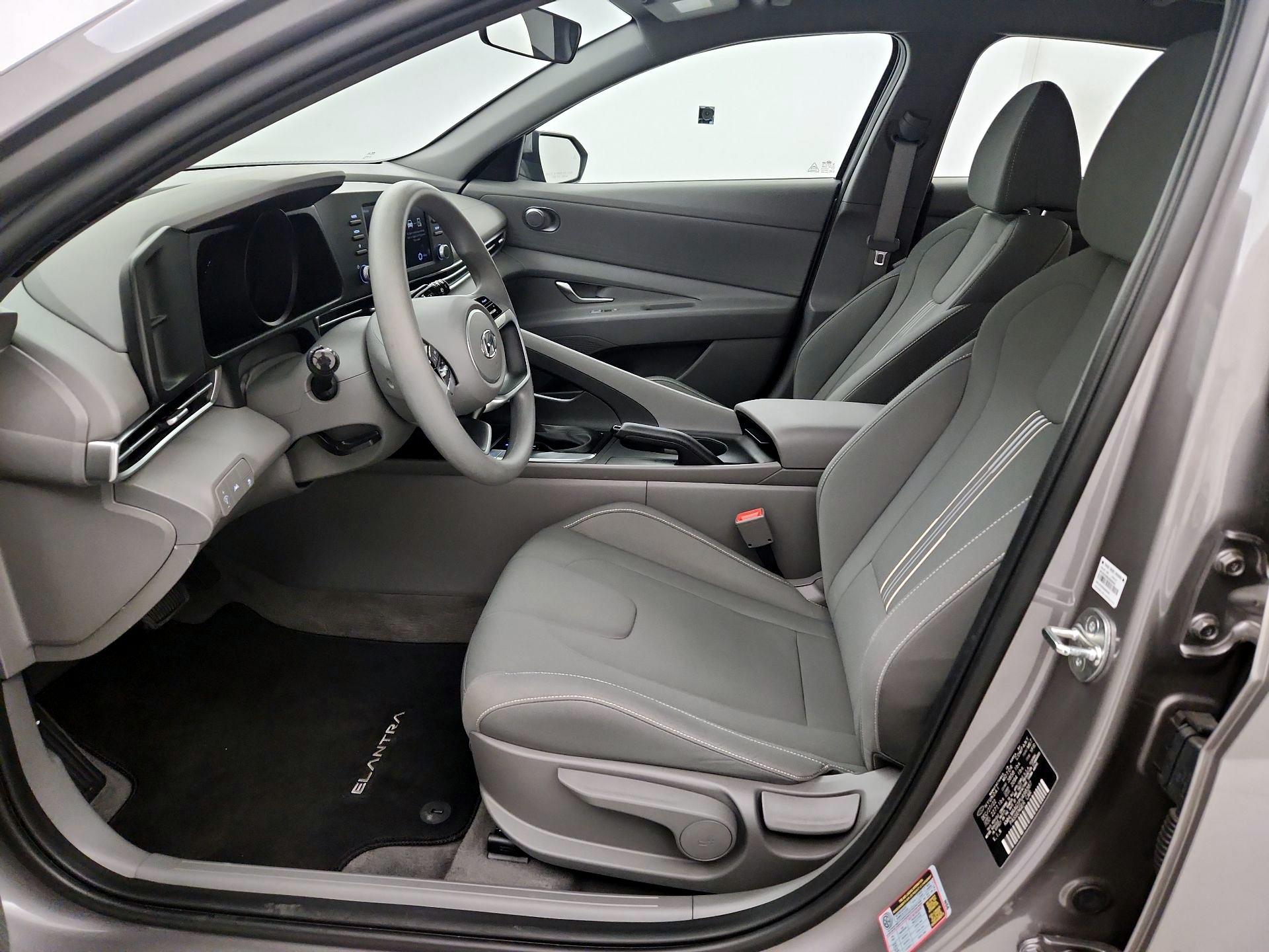 Thumbnail: 2023 Hyundai Elantra - 11