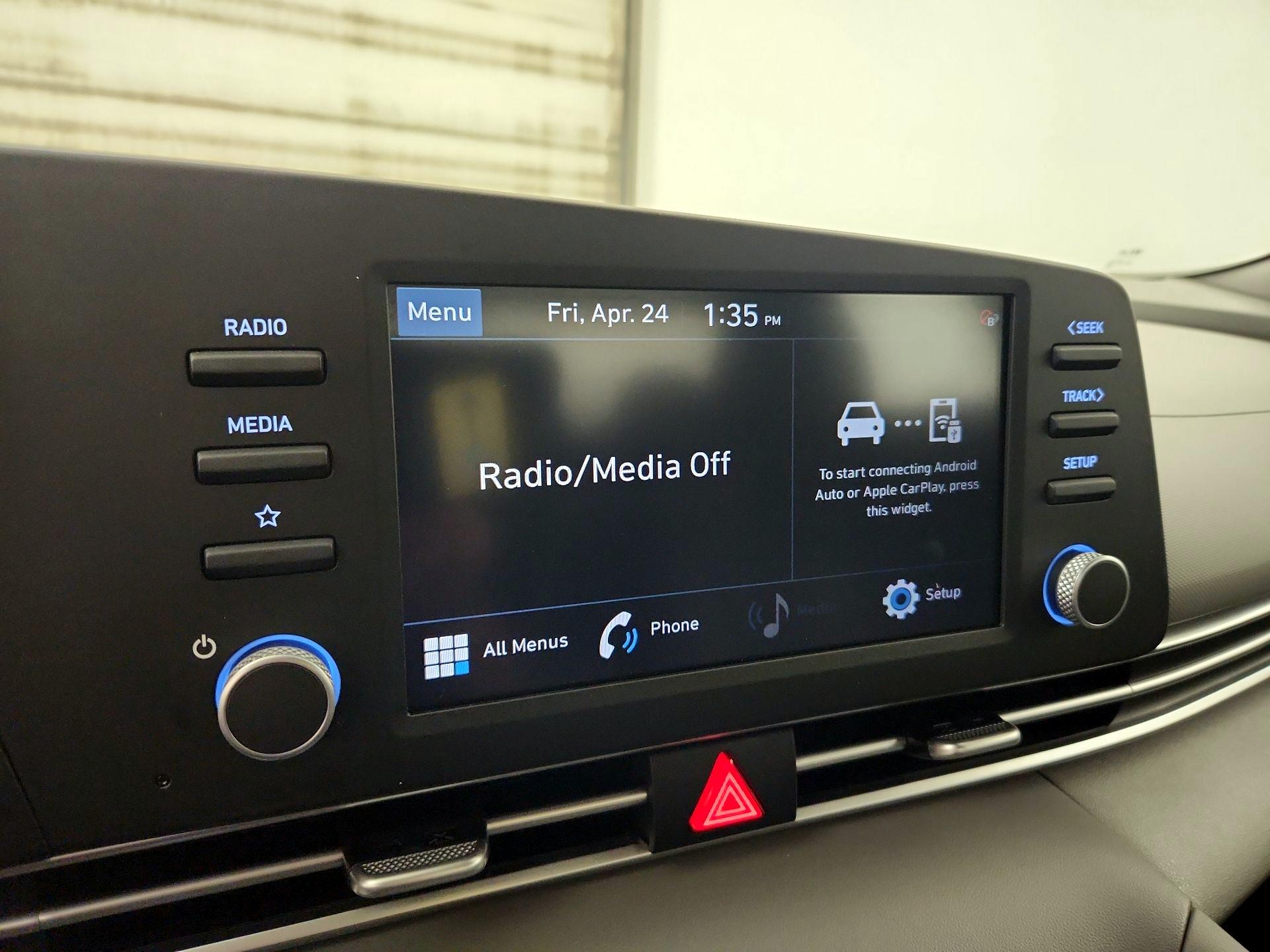 Thumbnail: 2023 Hyundai Elantra - 15