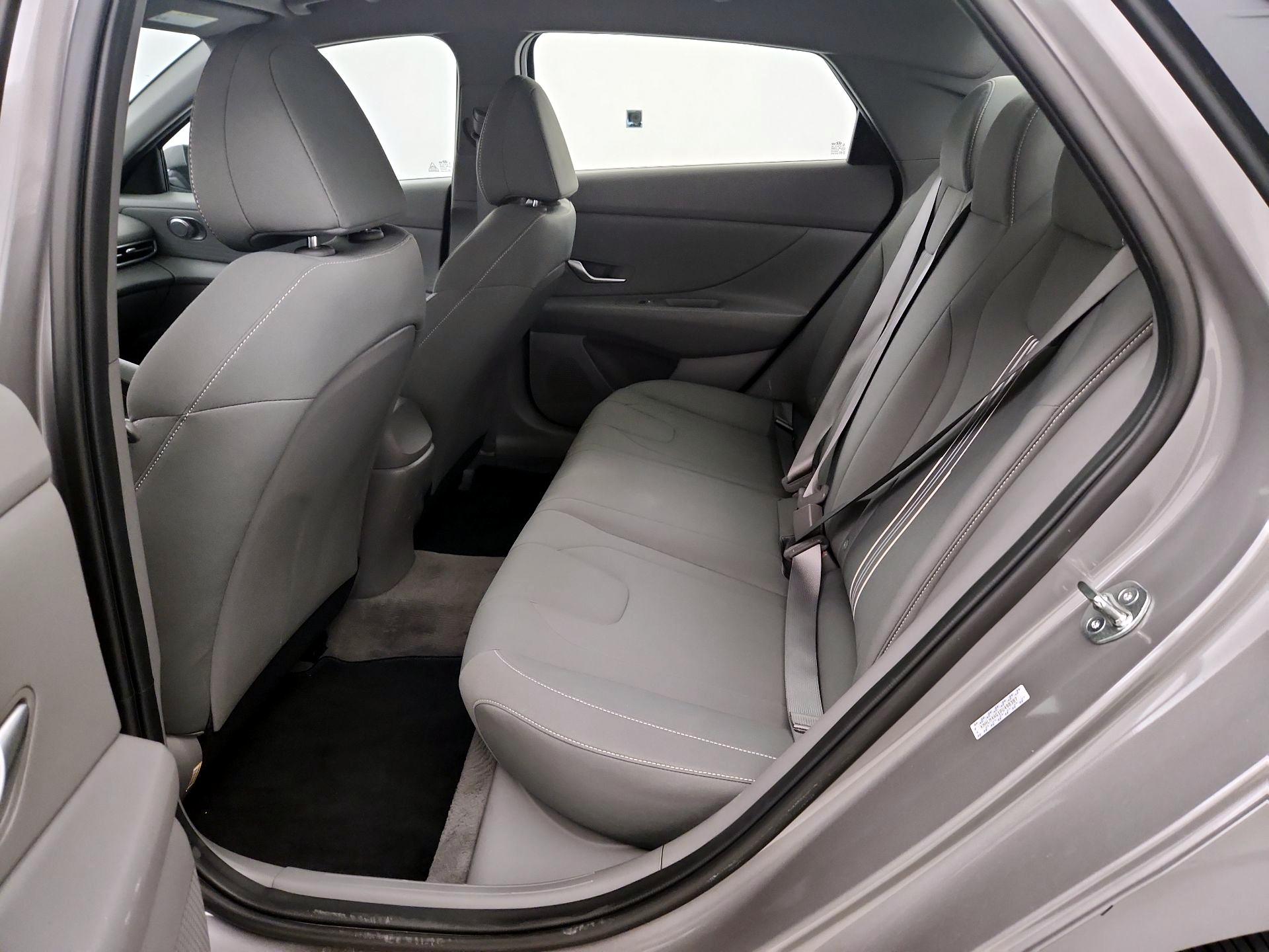 Thumbnail: 2023 Hyundai Elantra - 19