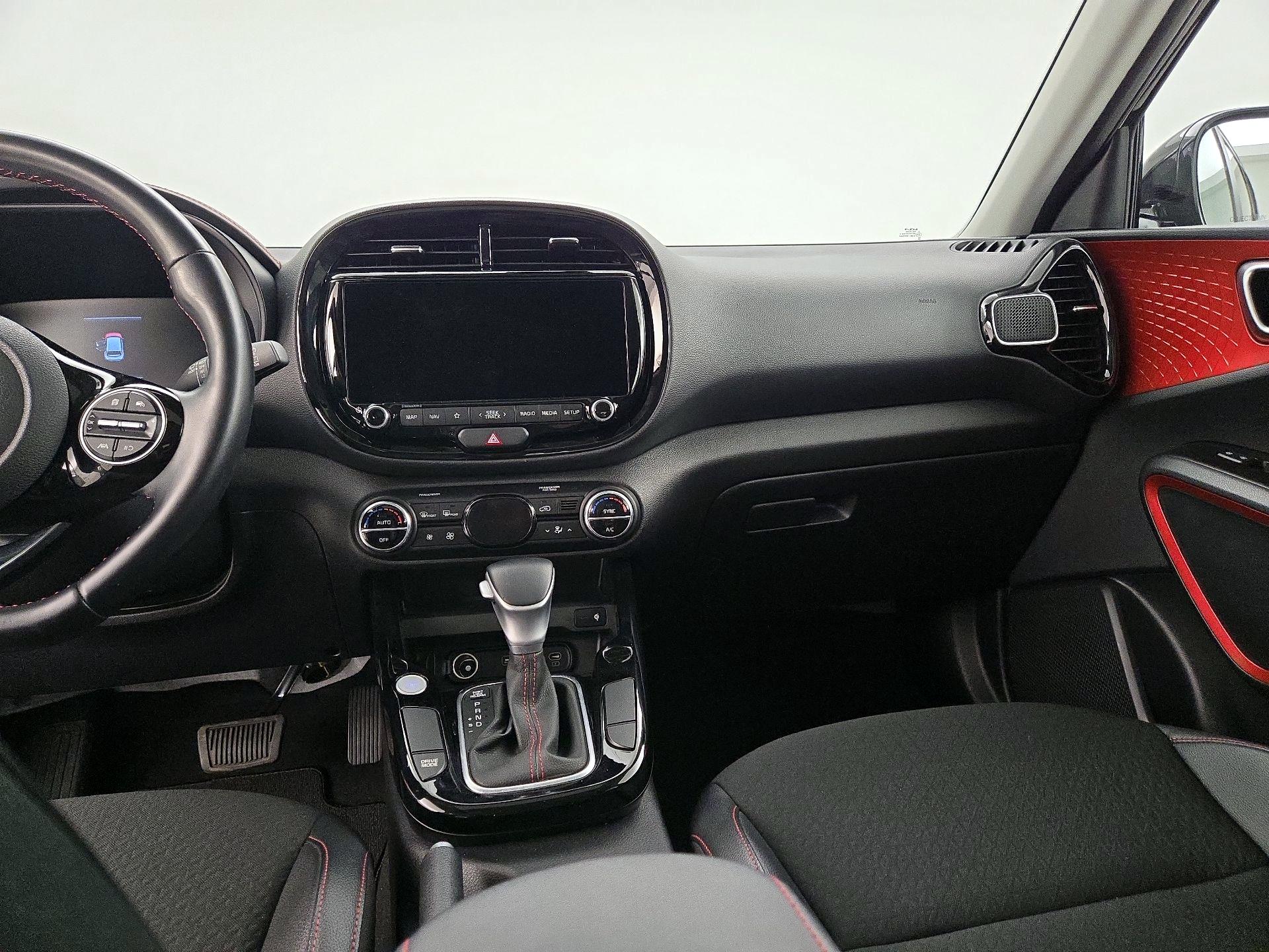 Thumbnail: 2023 Kia Soul - 9