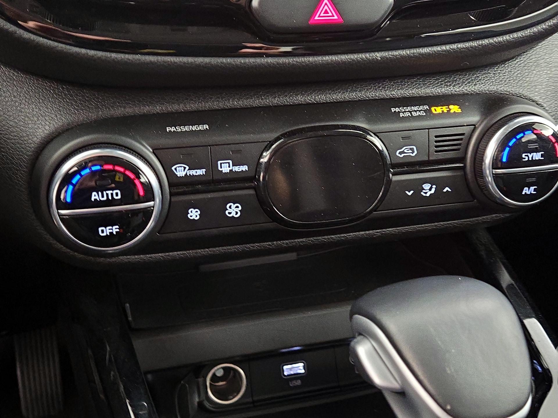 Thumbnail: 2023 Kia Soul - 17