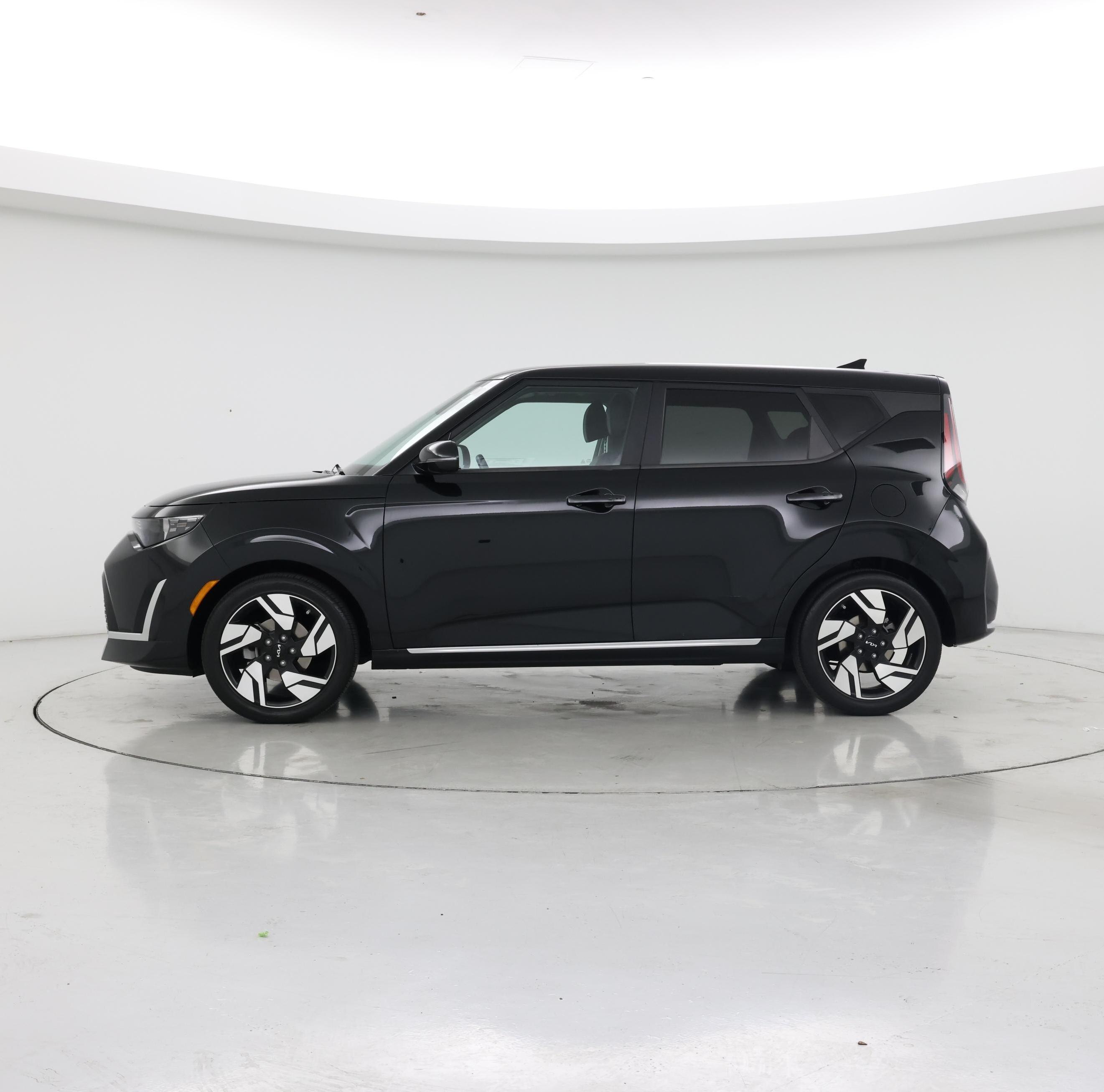 Thumbnail: 2023 Kia Soul - 3