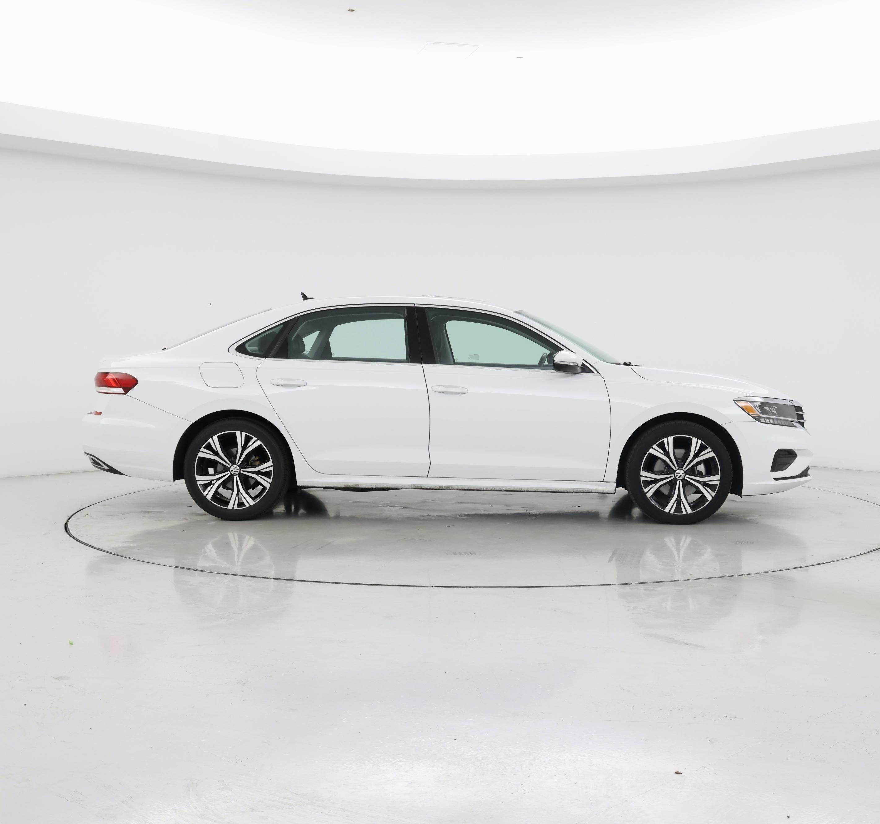 Thumbnail: 2021 Volkswagen Passat - 7
