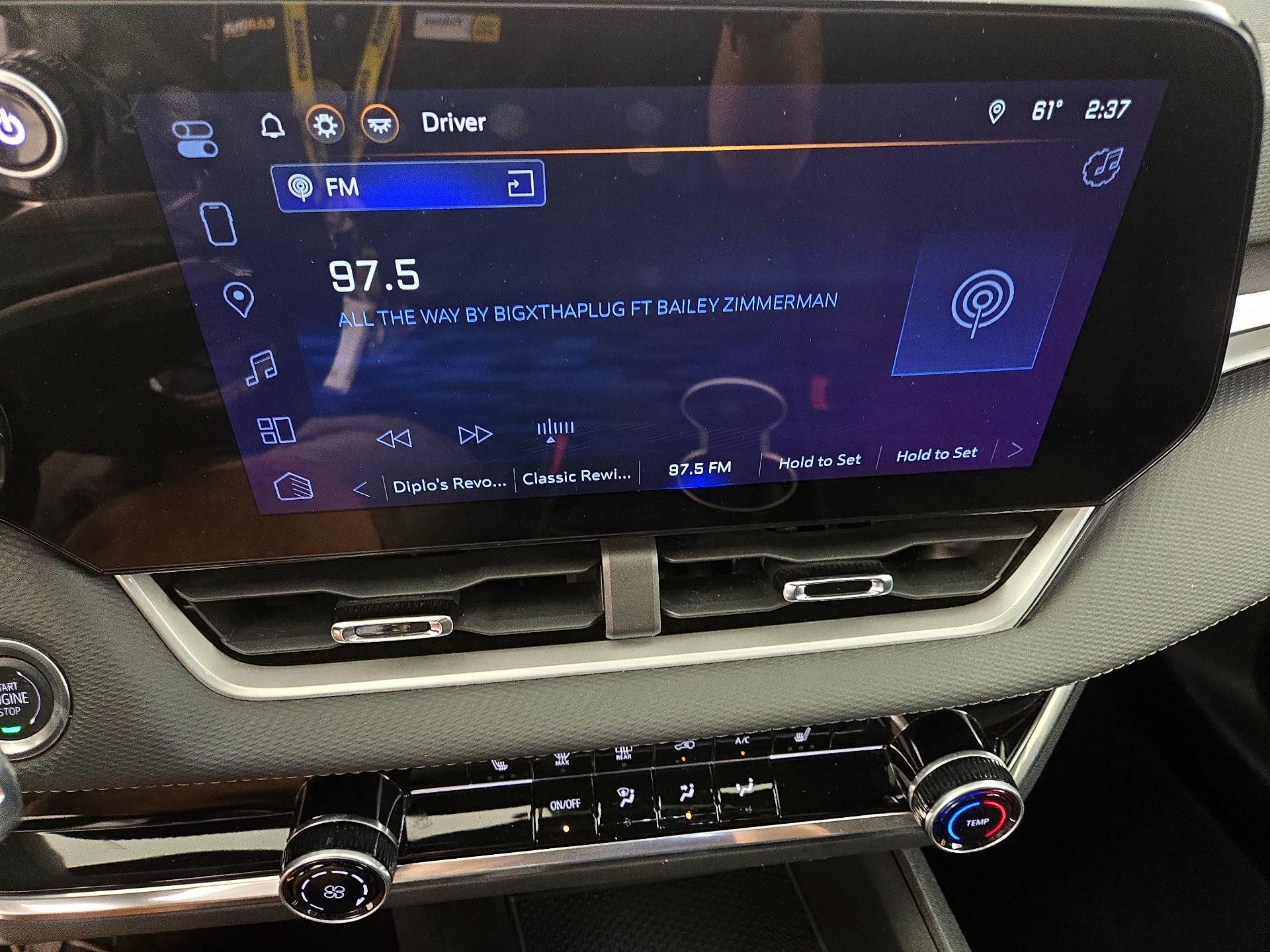 Thumbnail: 2025 Chevrolet Equinox - 16