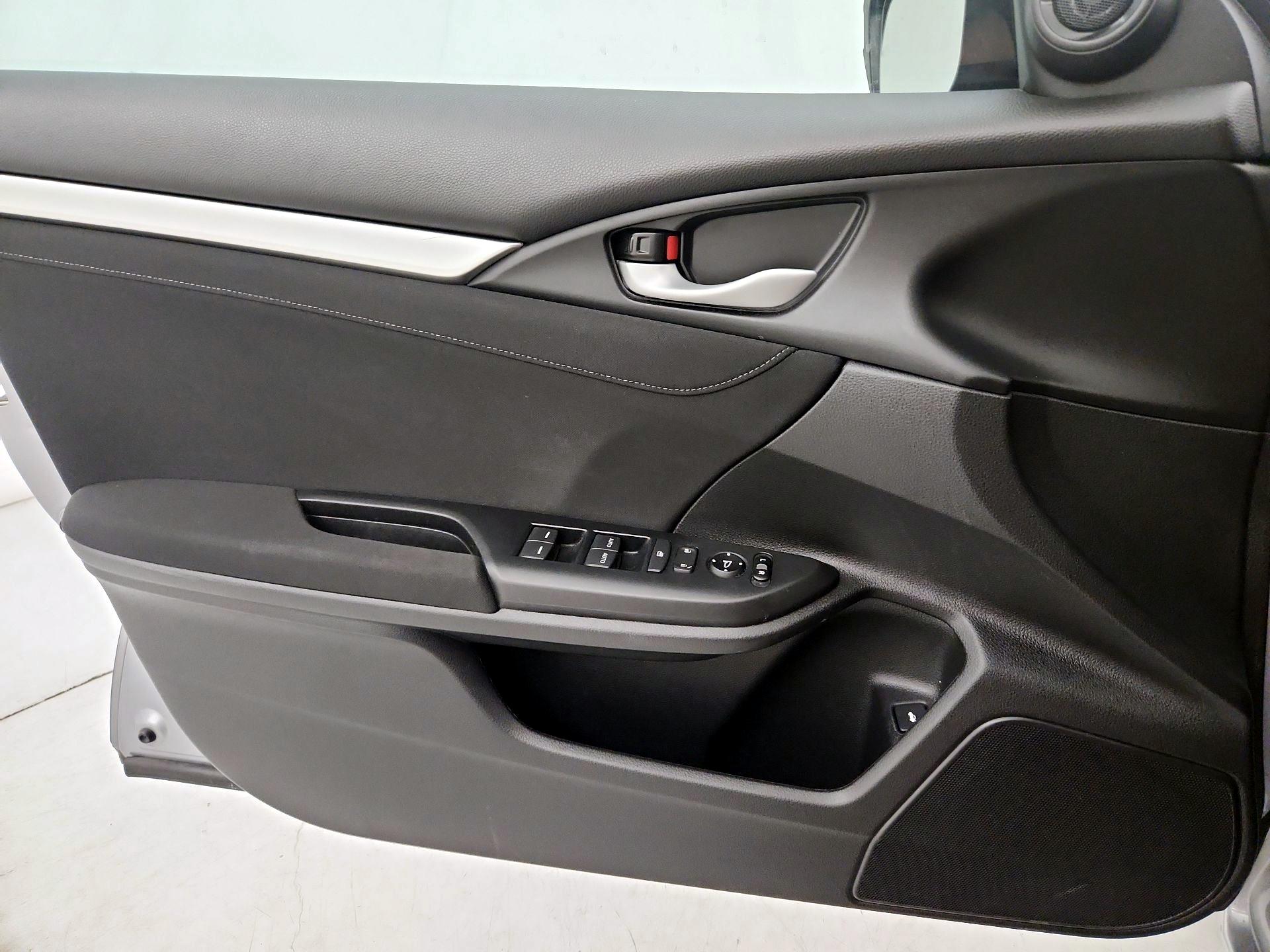 Thumbnail: 2018 Honda Civic - 12