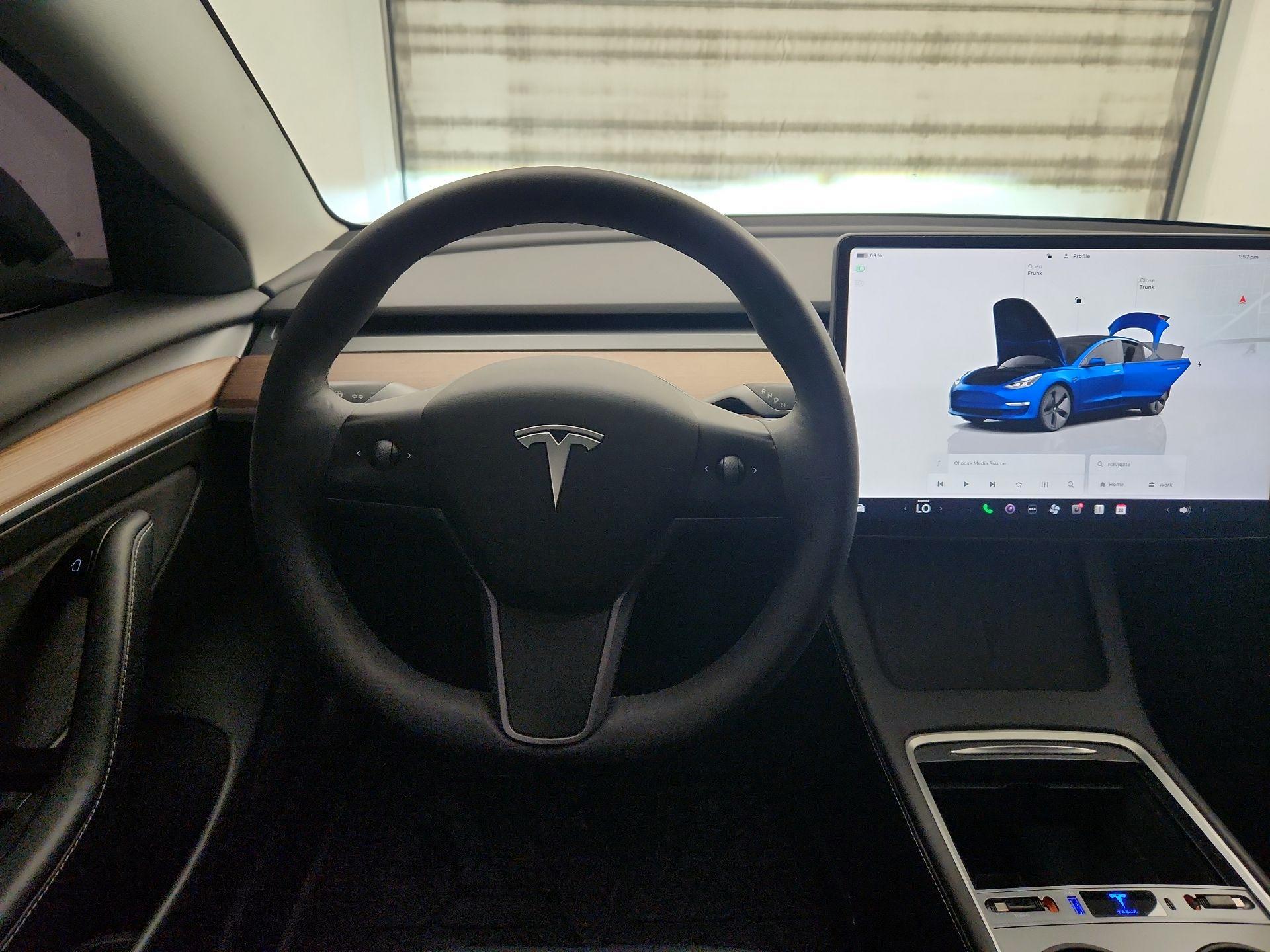 Thumbnail: 2022 Tesla Model 3 - 10